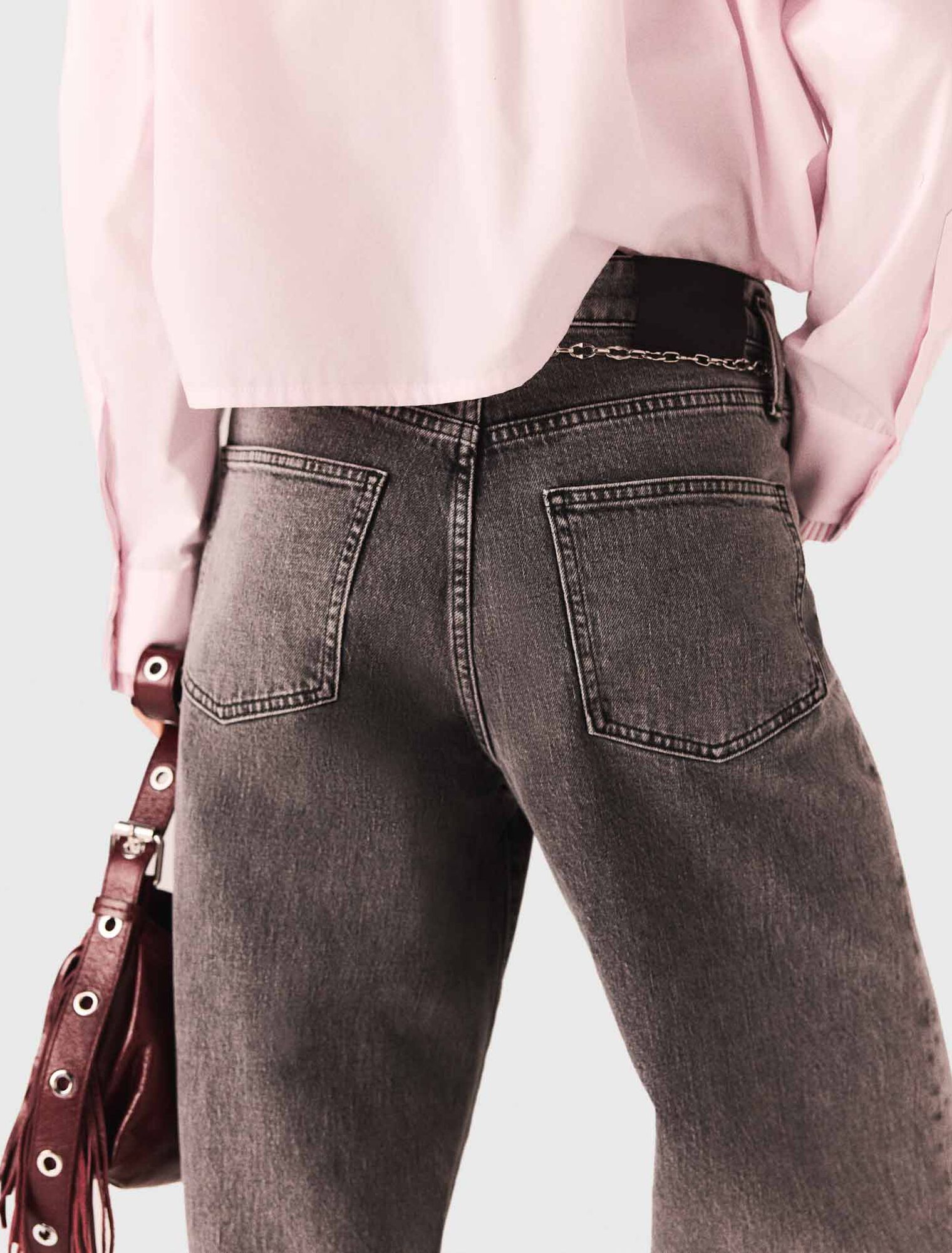 Jean large à ceinture maillons