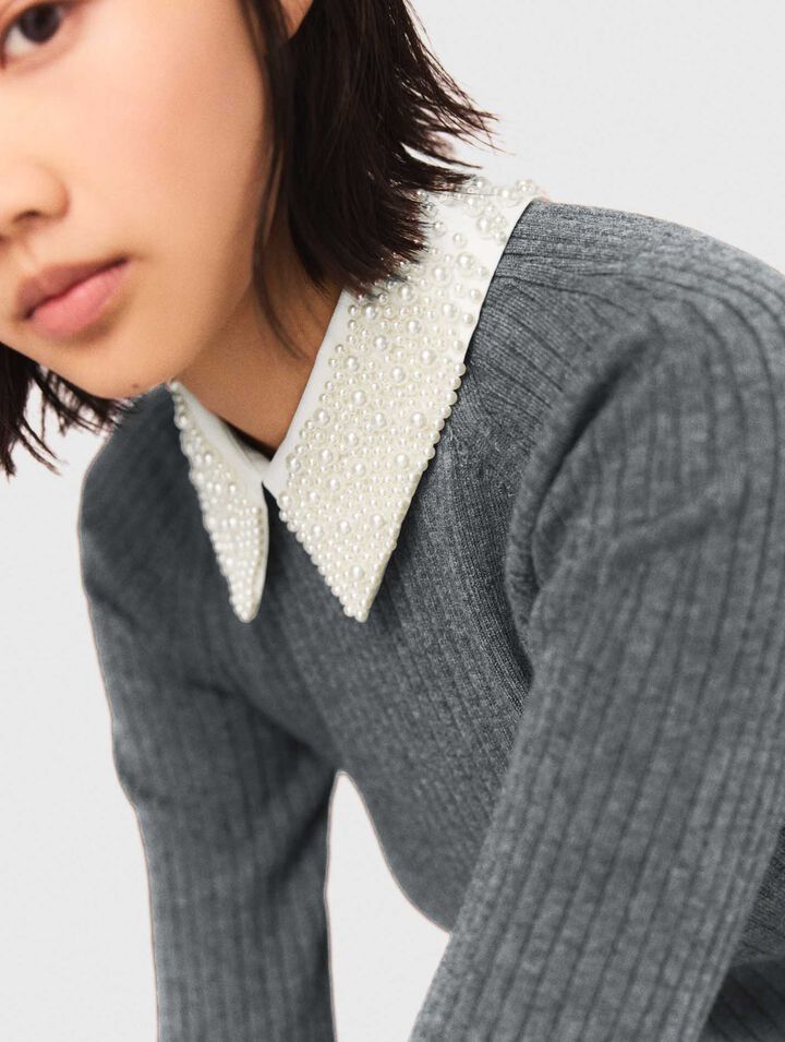 Robe courte en maille à col perlé