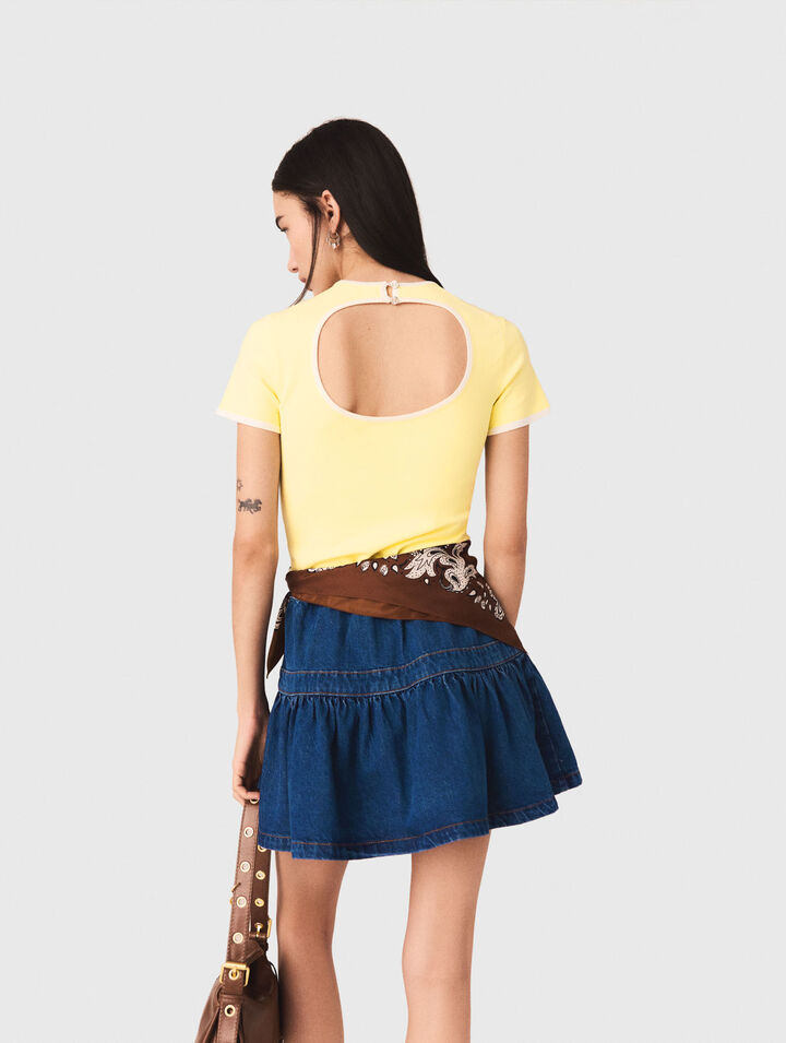 Pull avec d&eacute;coupe ronde sur le dos