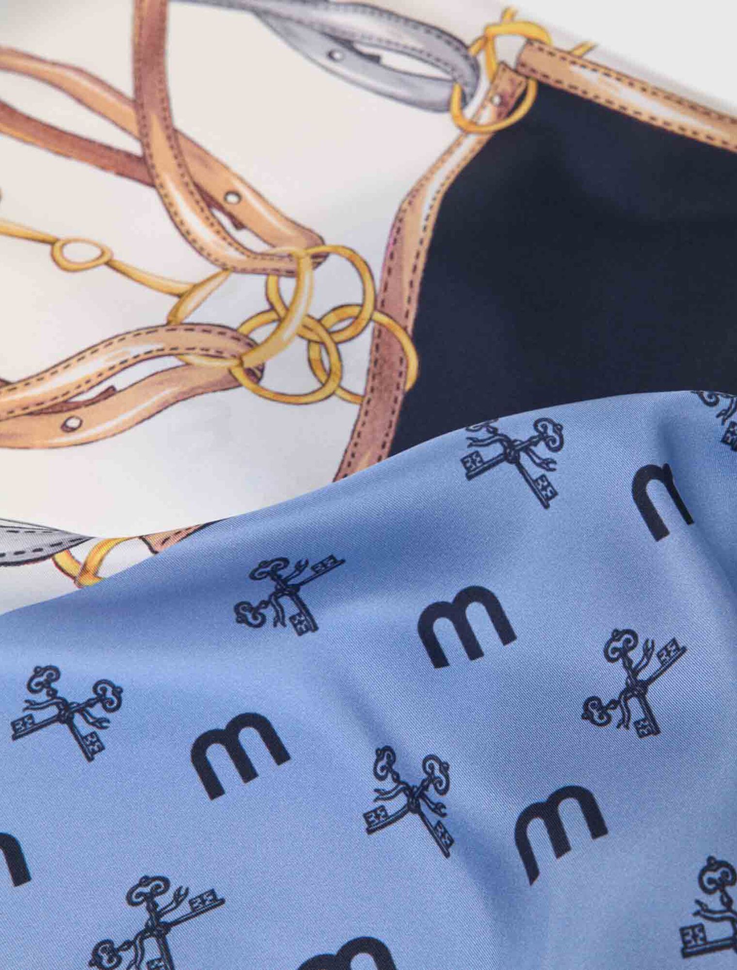 Foulard en soie &agrave; motifs &eacute;questres