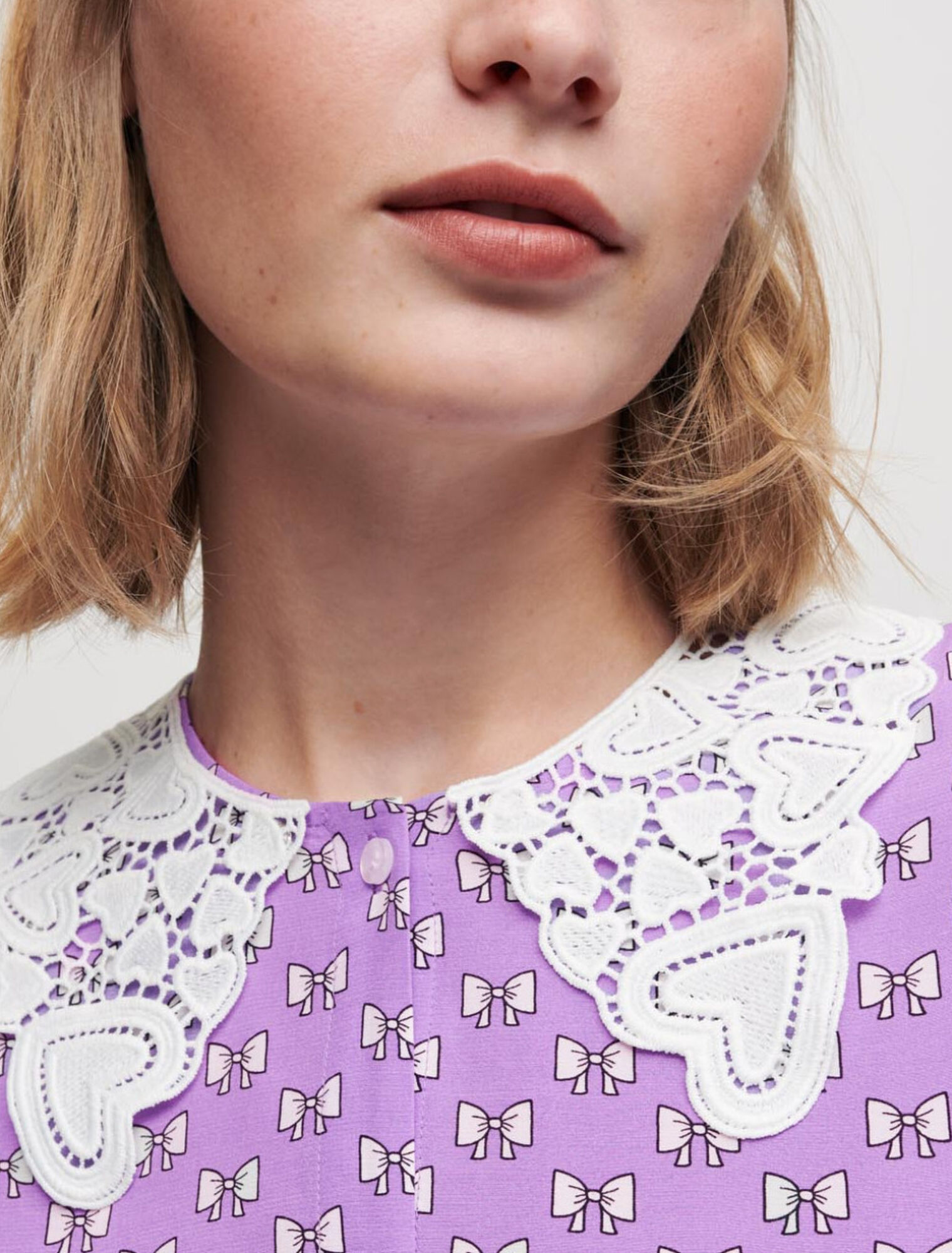 Chemise imprimé nœuds et col en guipure