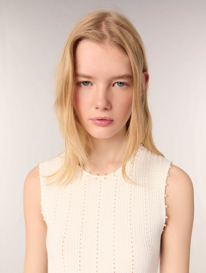 Robe en maille pointelle perlée