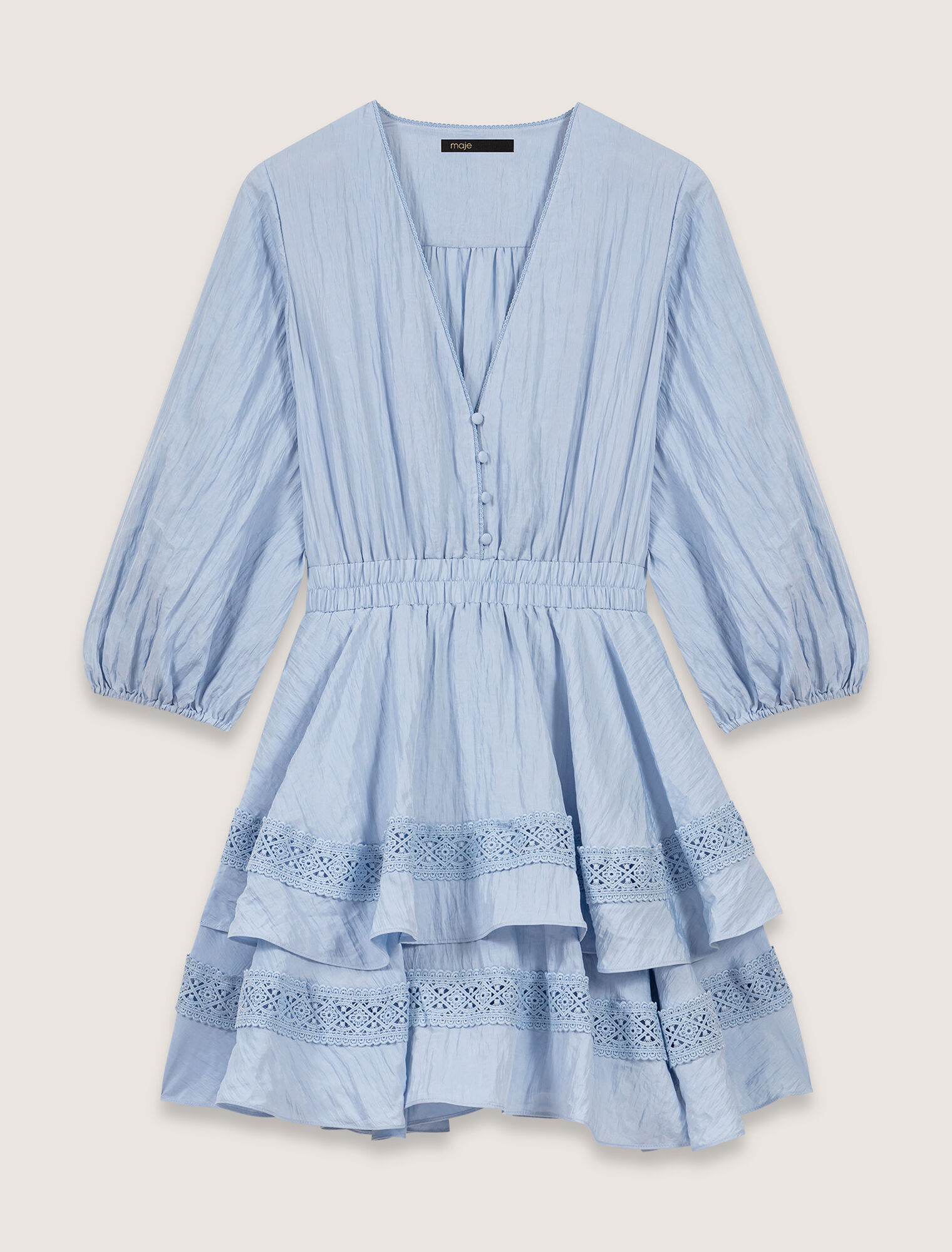 Robe à volants et détails dentelle