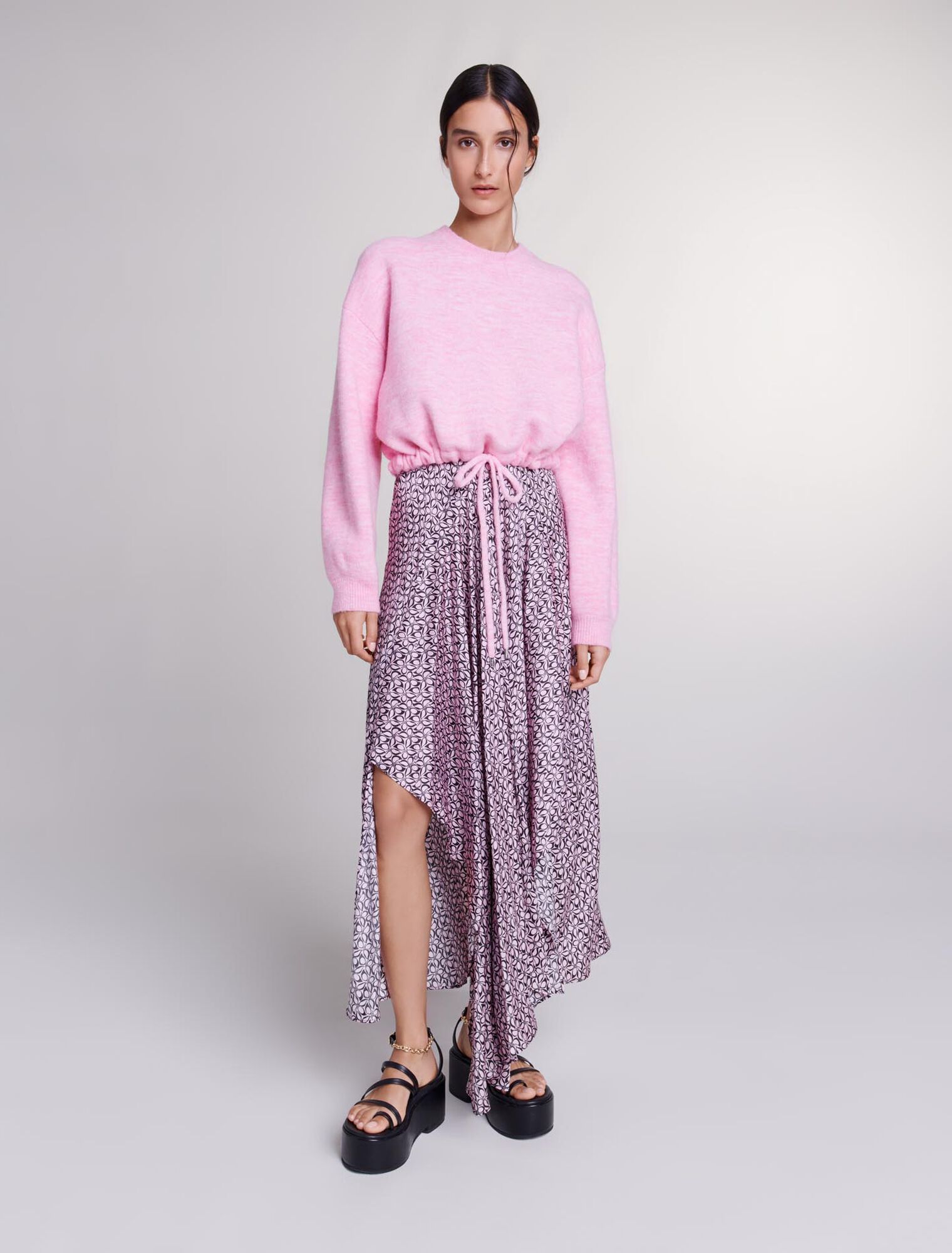 Pull court en maille à cordon