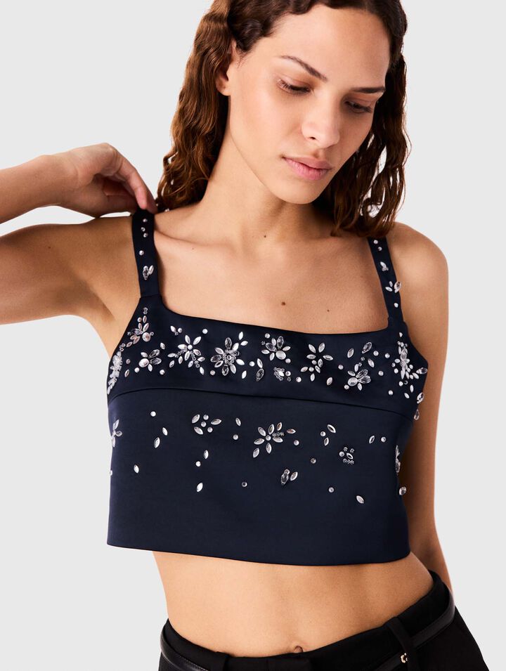 Top en satin avec broderies