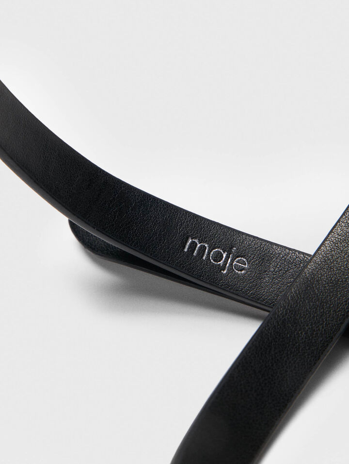 Ceinture fine à boucle strassée