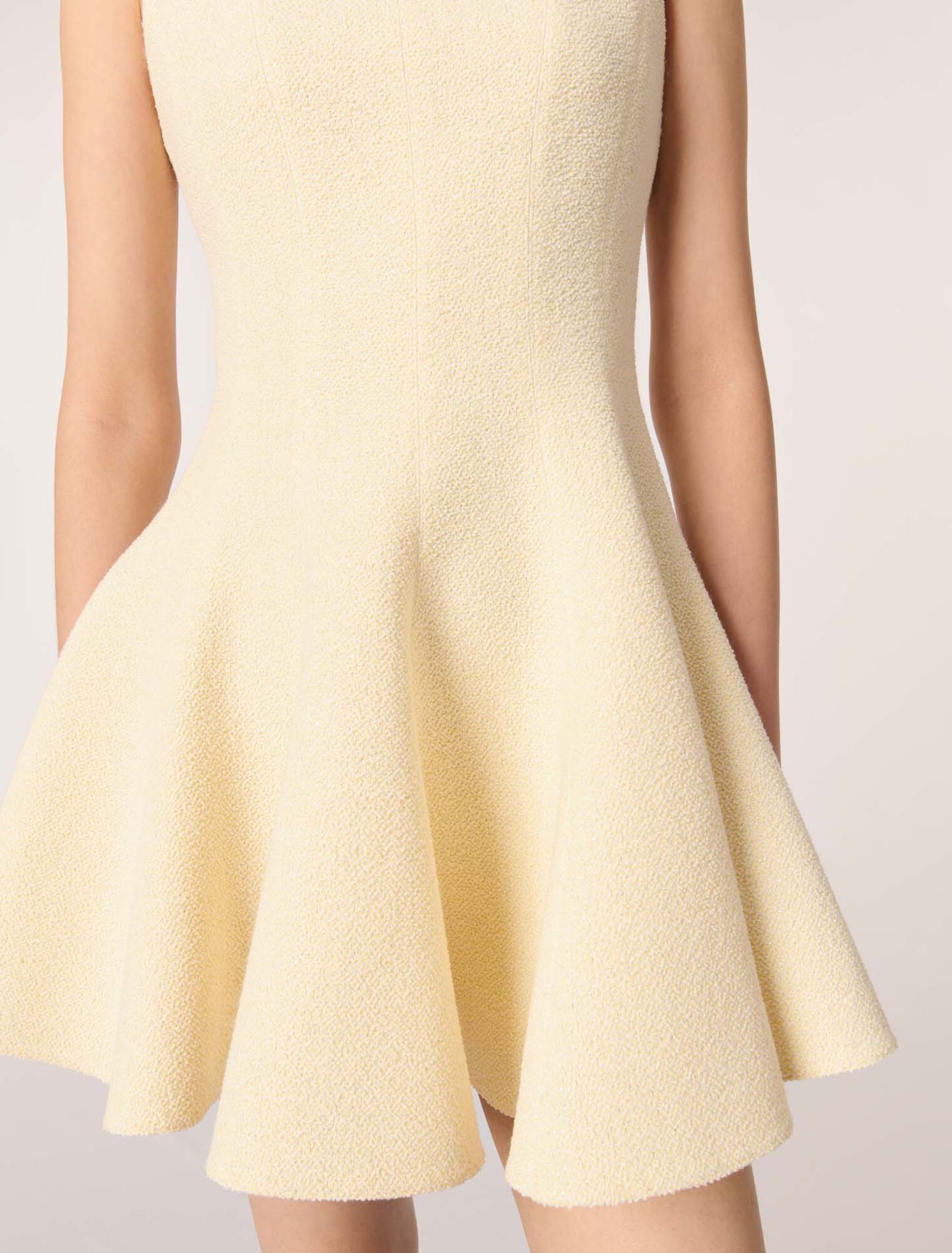 Robe courte en tweed