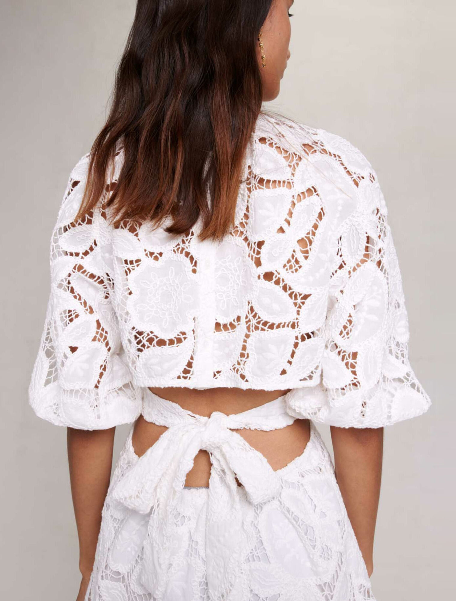 Robe courte en coton brodé