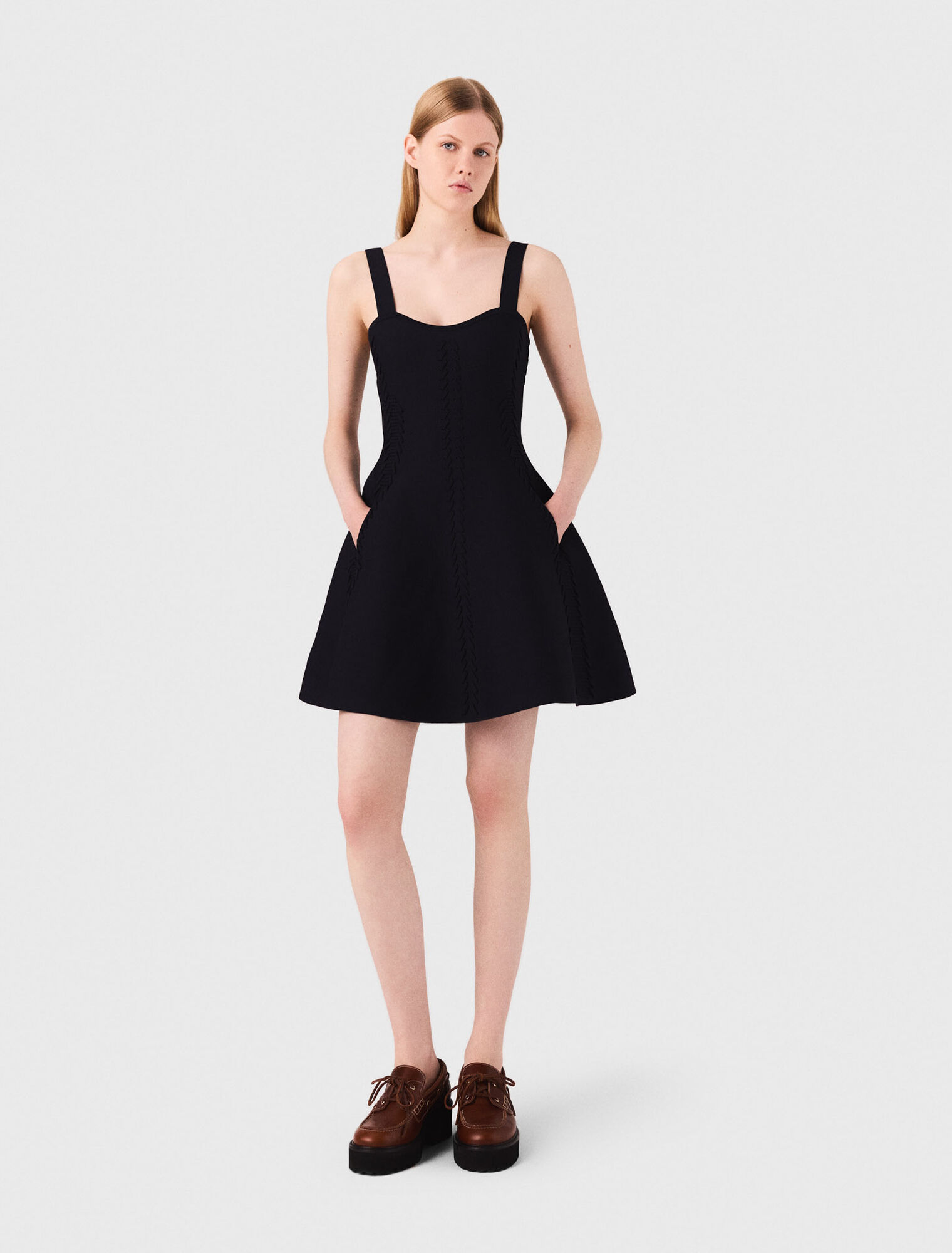 Robe babydoll courte en maille 