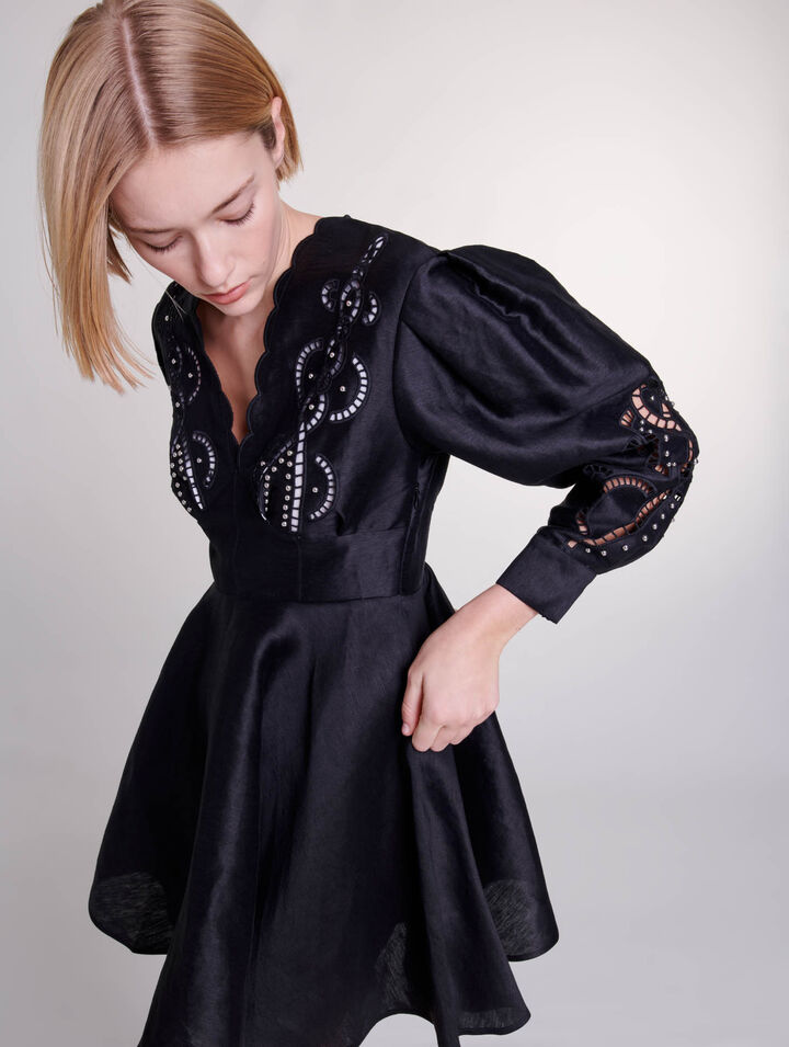 Robe courte en lin à broderies