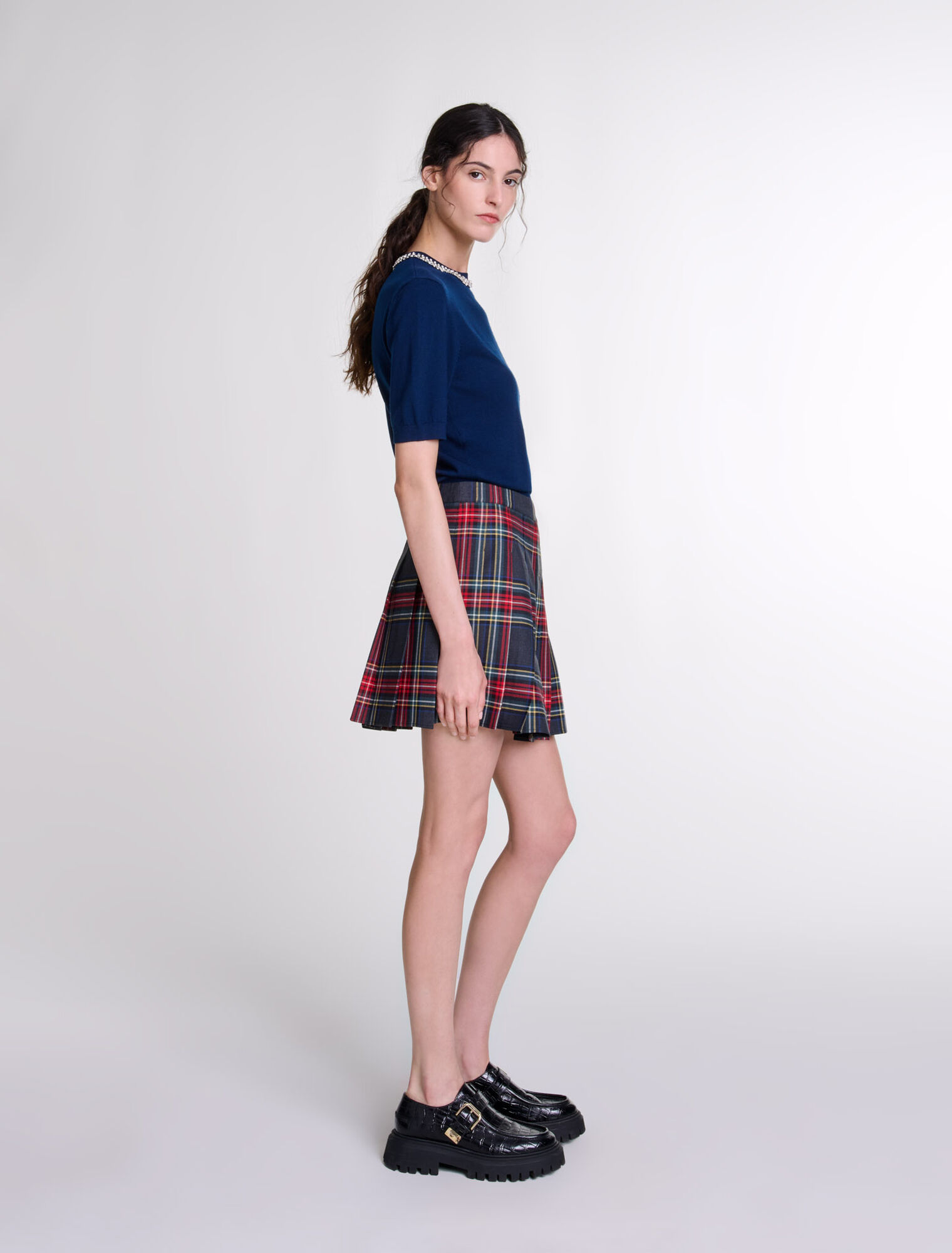 Pull court en maille avec strass