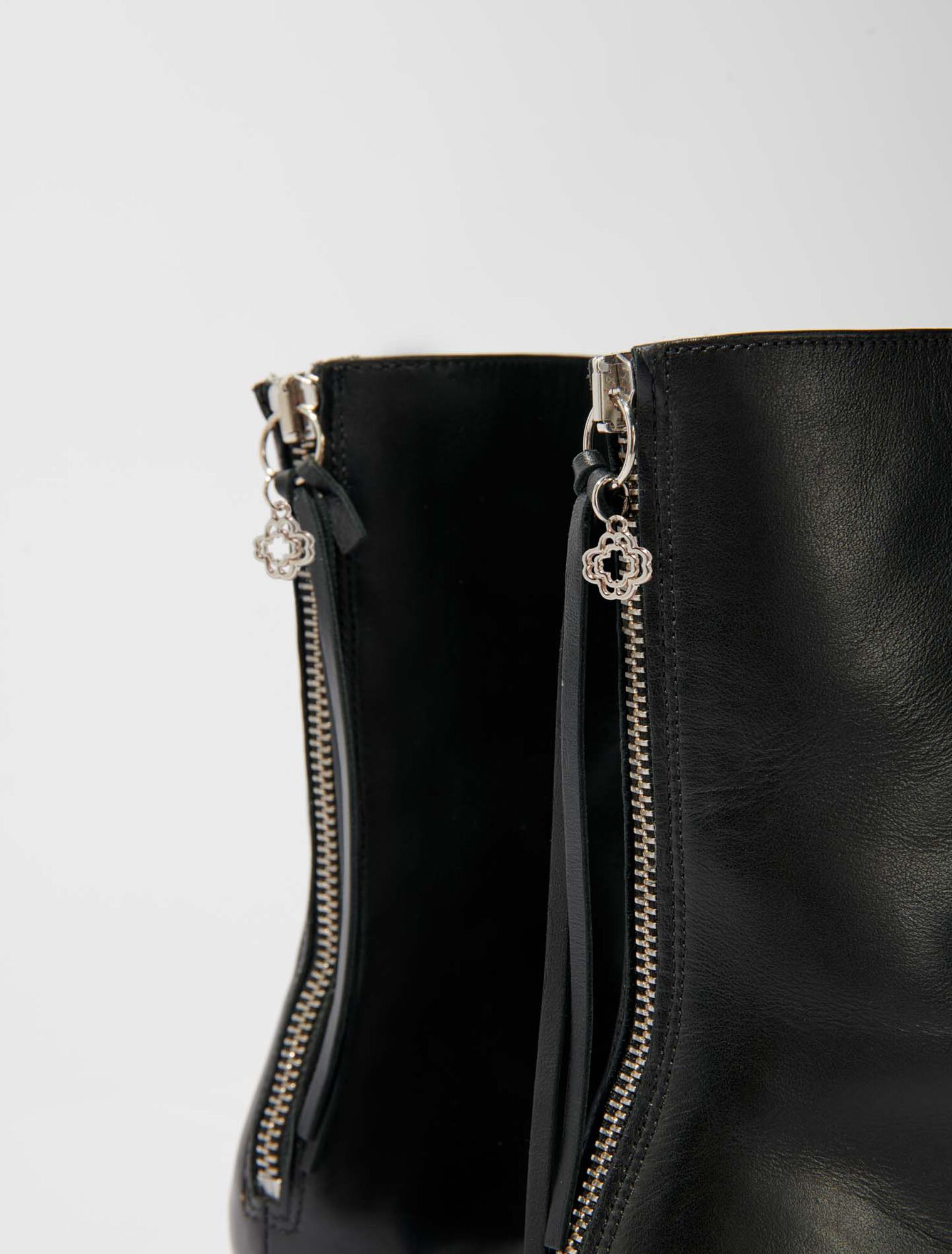 Bottines à bout pointu