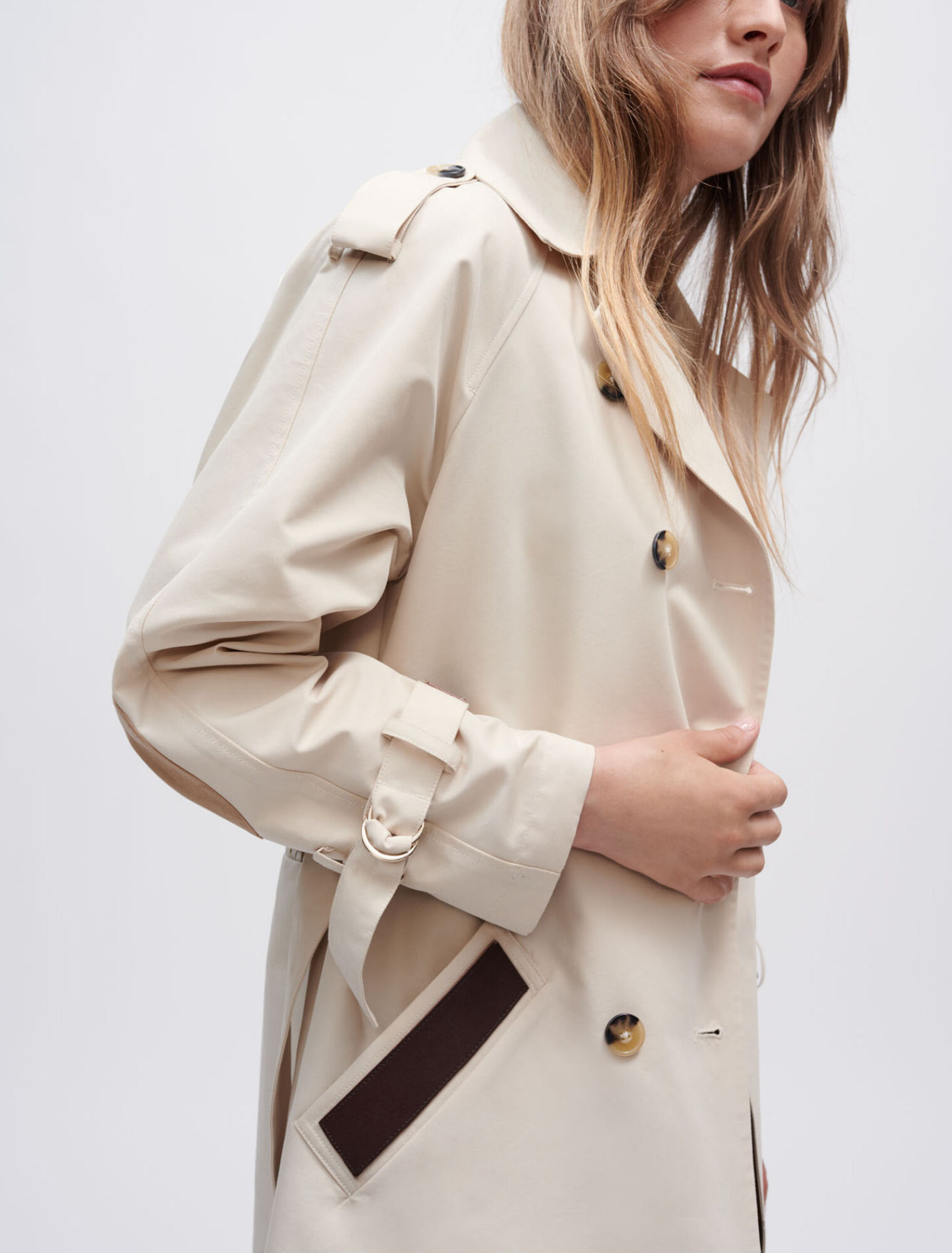 Trench smocké dans le dos