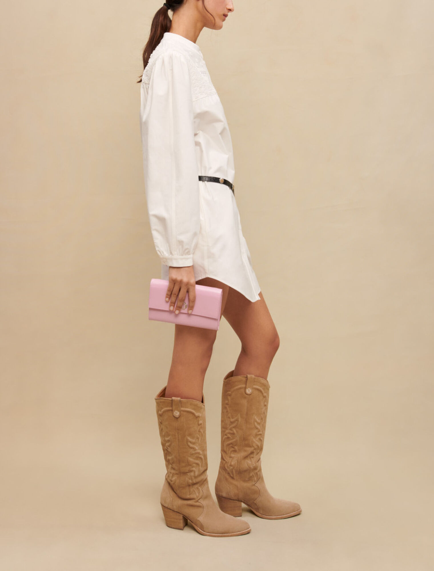 Robe courte à manches volumineuses