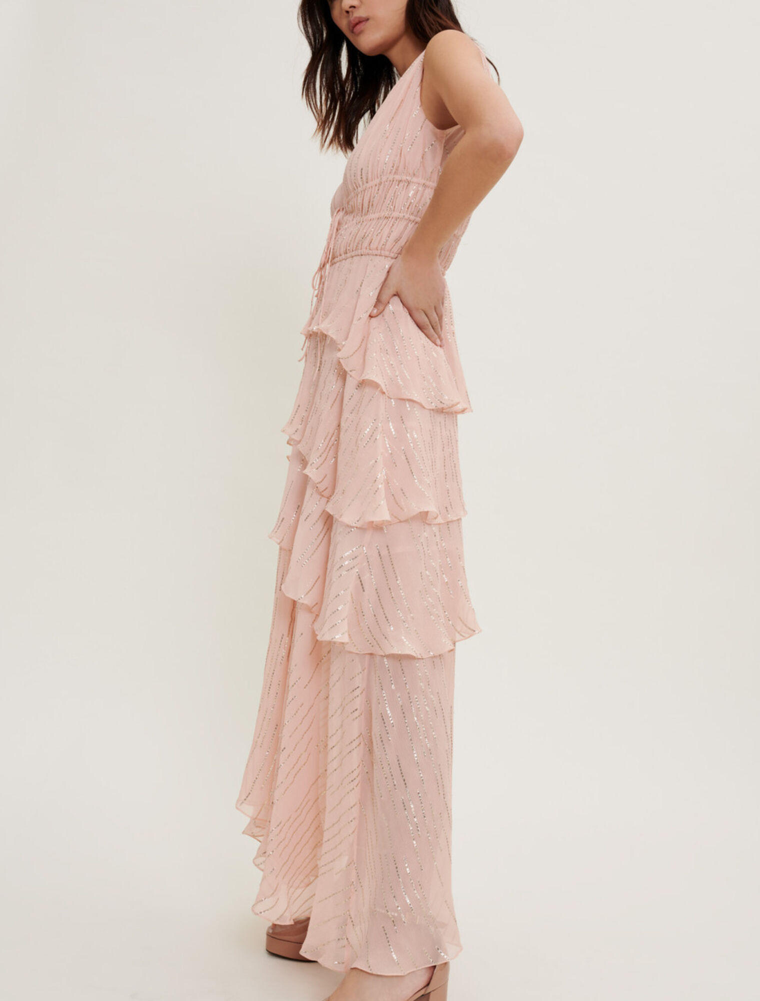 Robe en soie et lamée à volants
