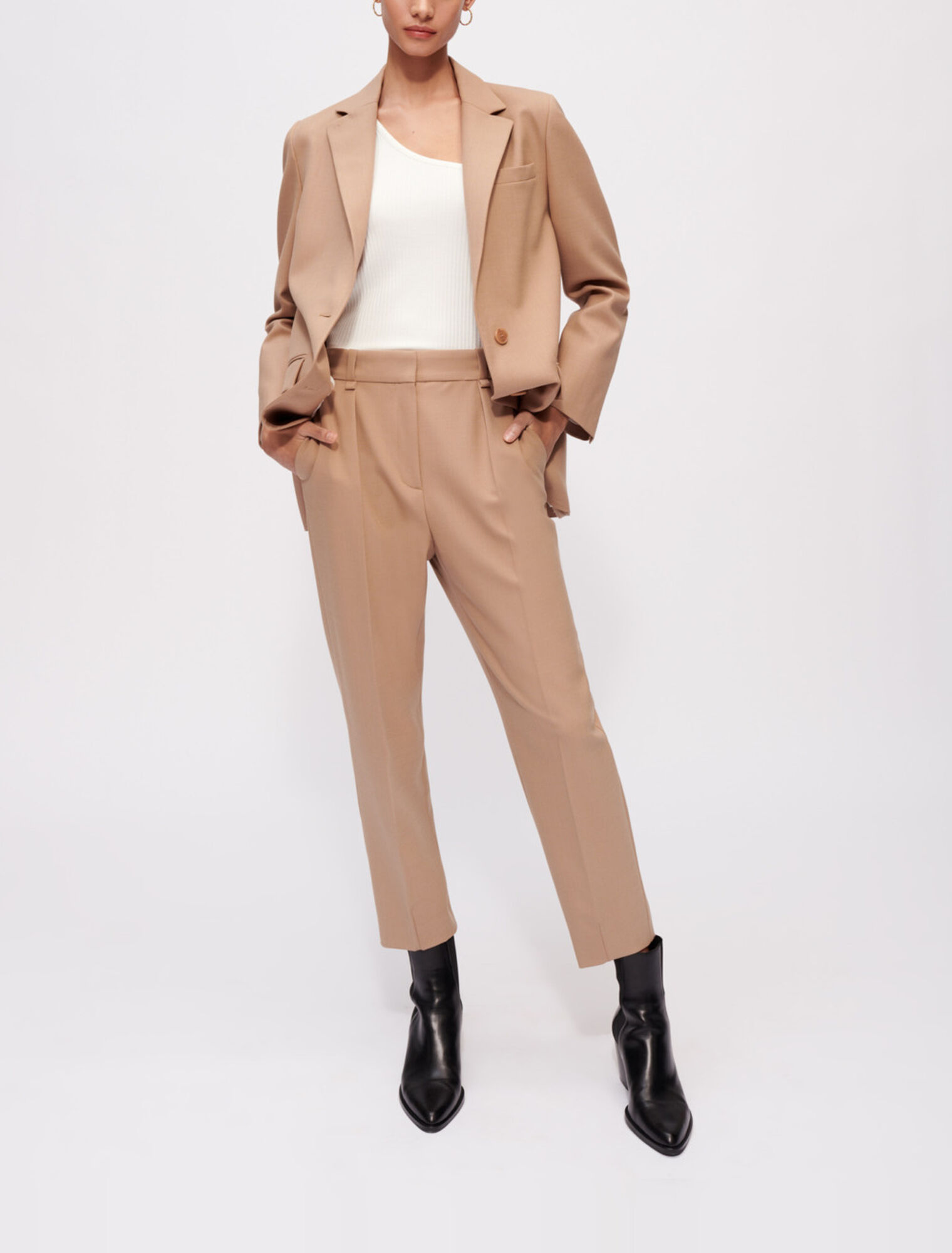 Pantalon tailleur à plis