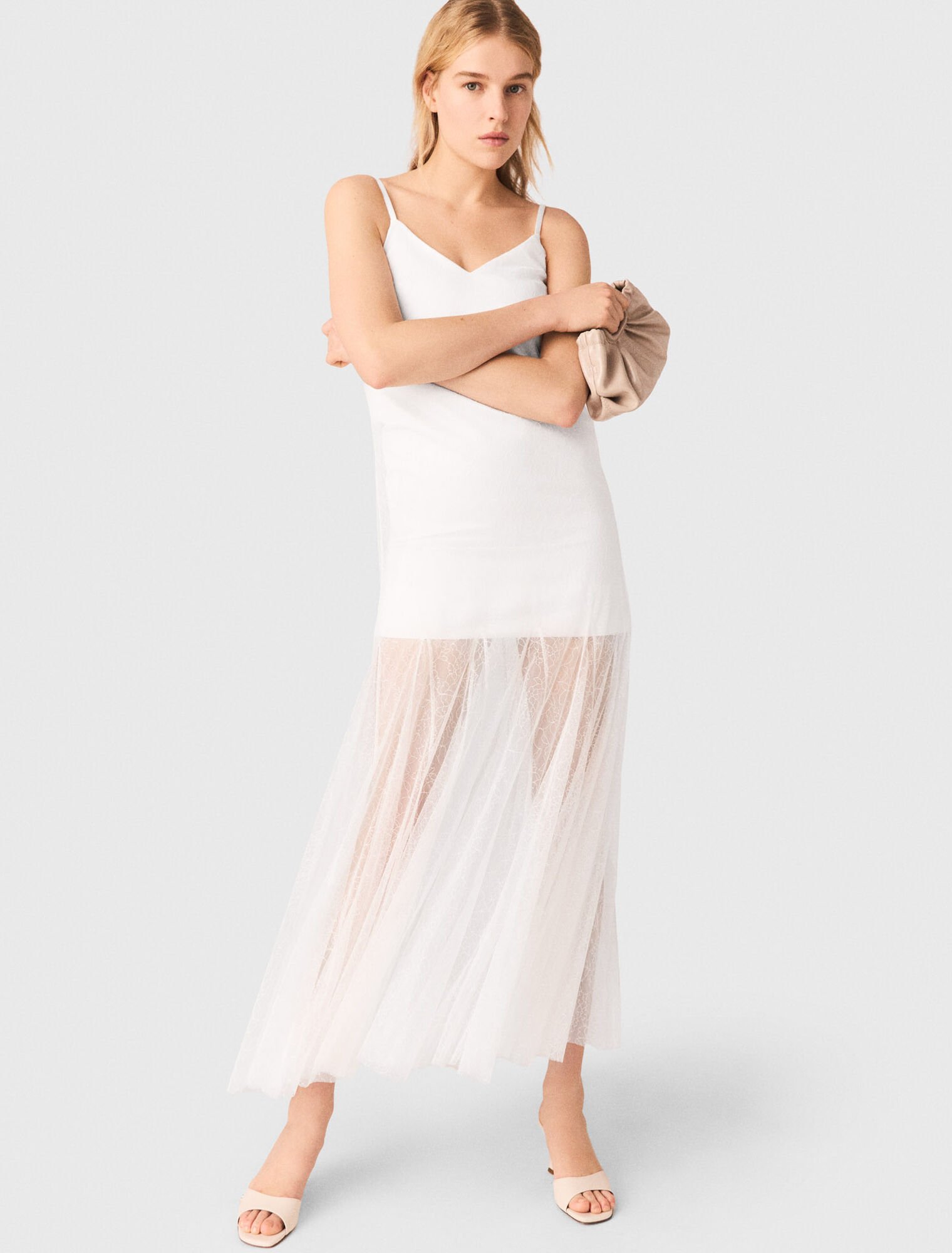 Robe en taffetas et dentelle