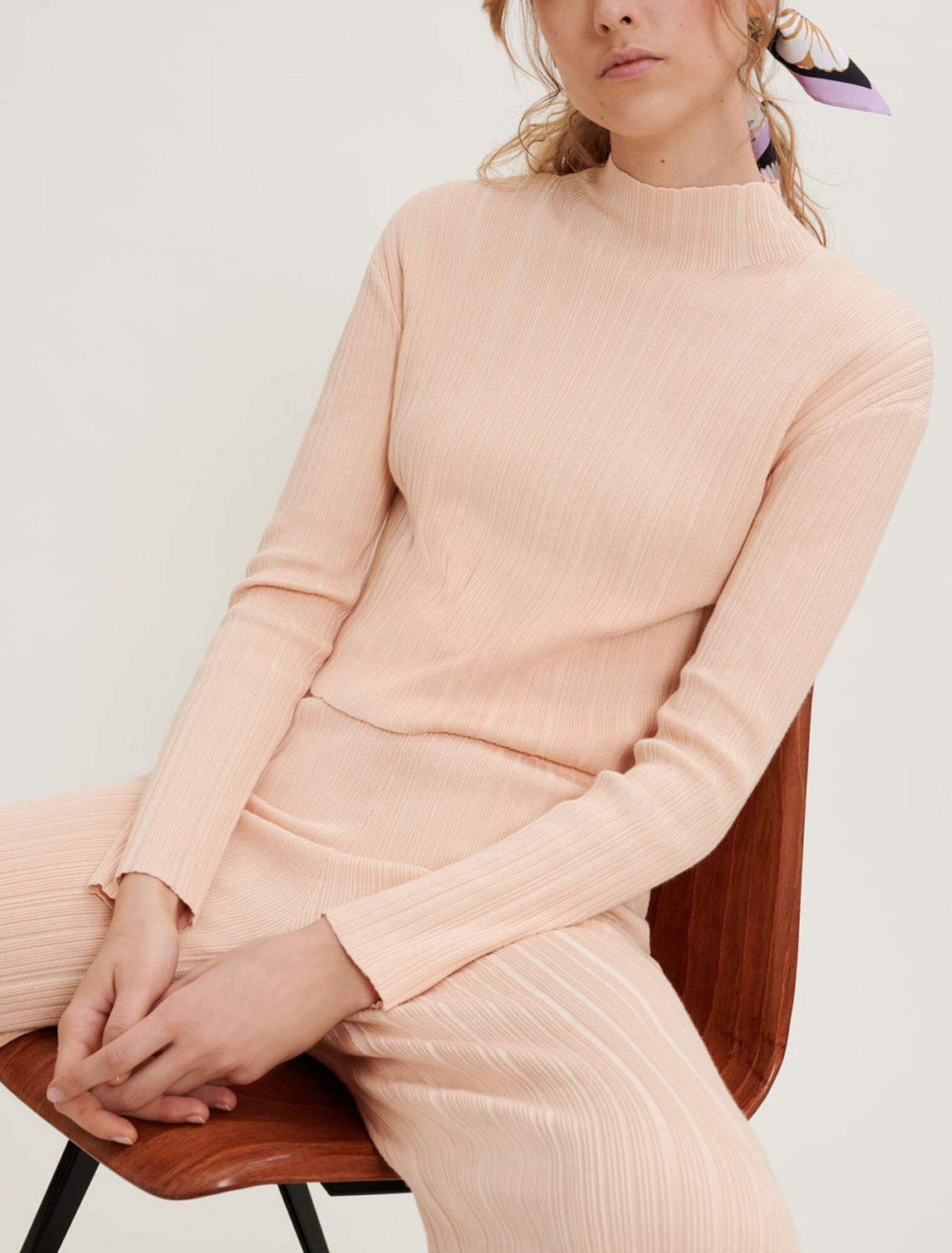 Pull en maille à côtes