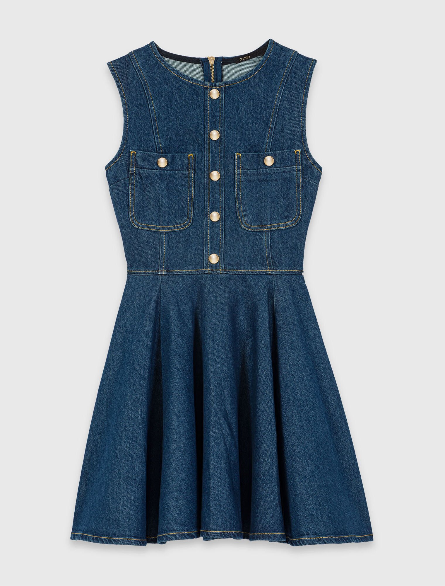 Robe courte en denim &eacute;vas&eacute;e