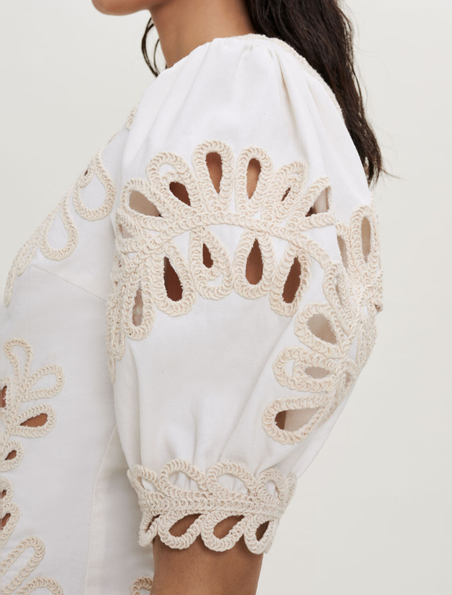 Robe courte brodée