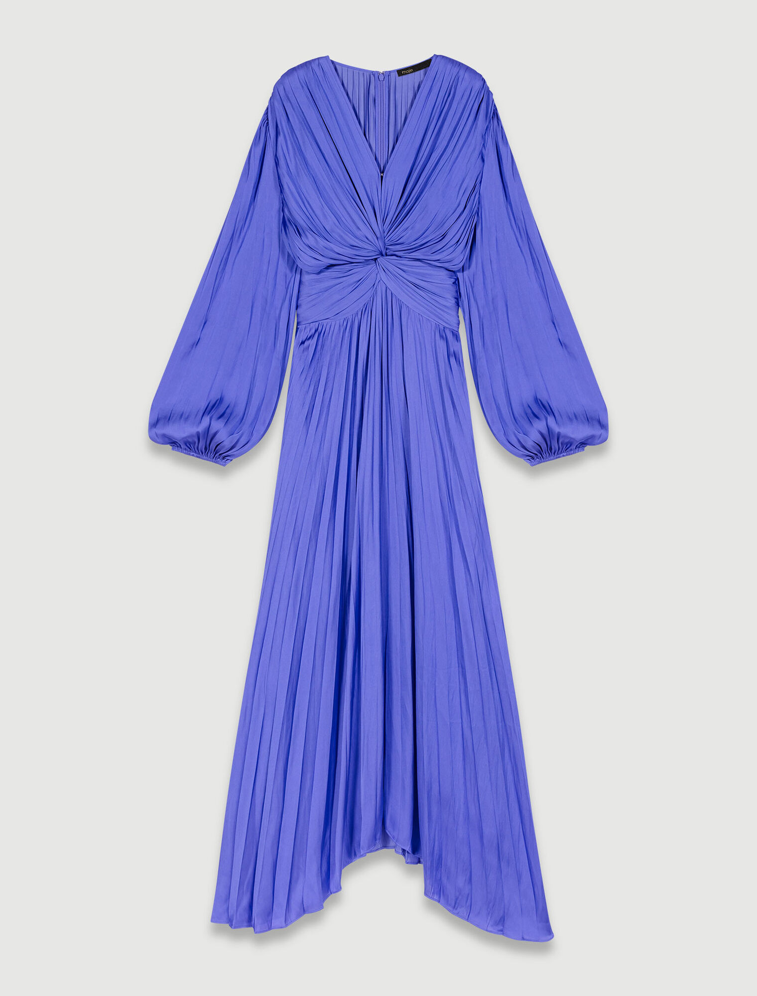 Robe longue satinée drapée
