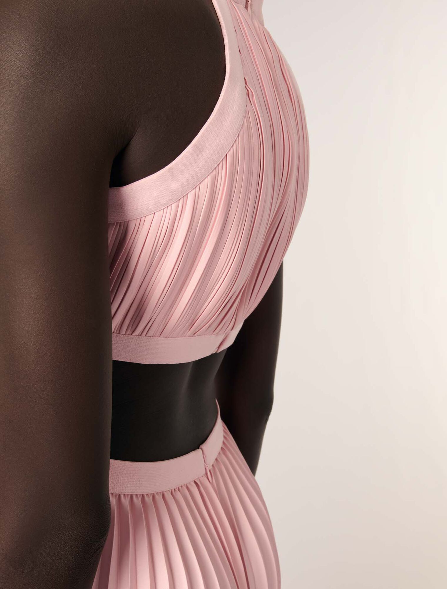 Robe longue plissée