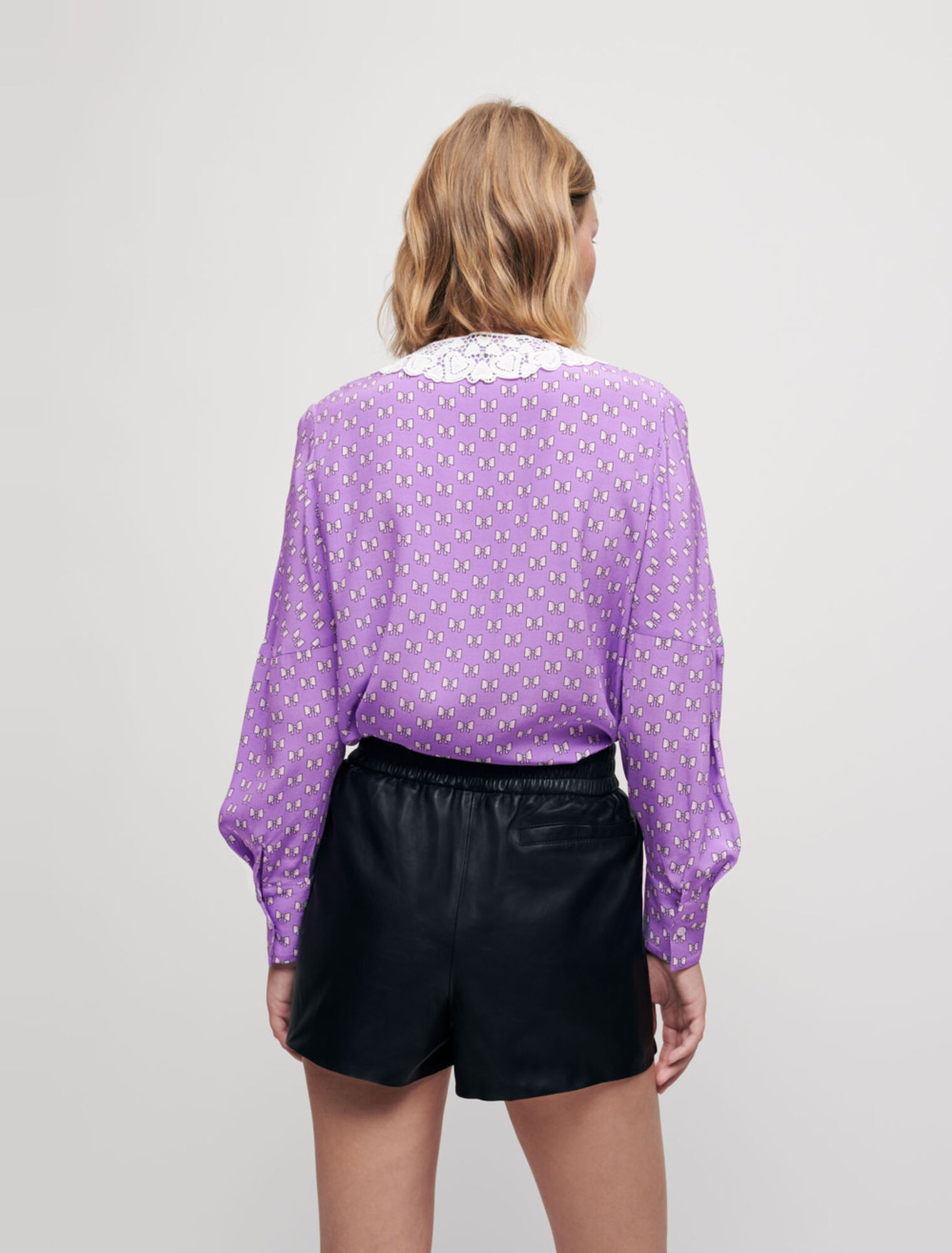 Chemise imprimé nœuds et col en guipure