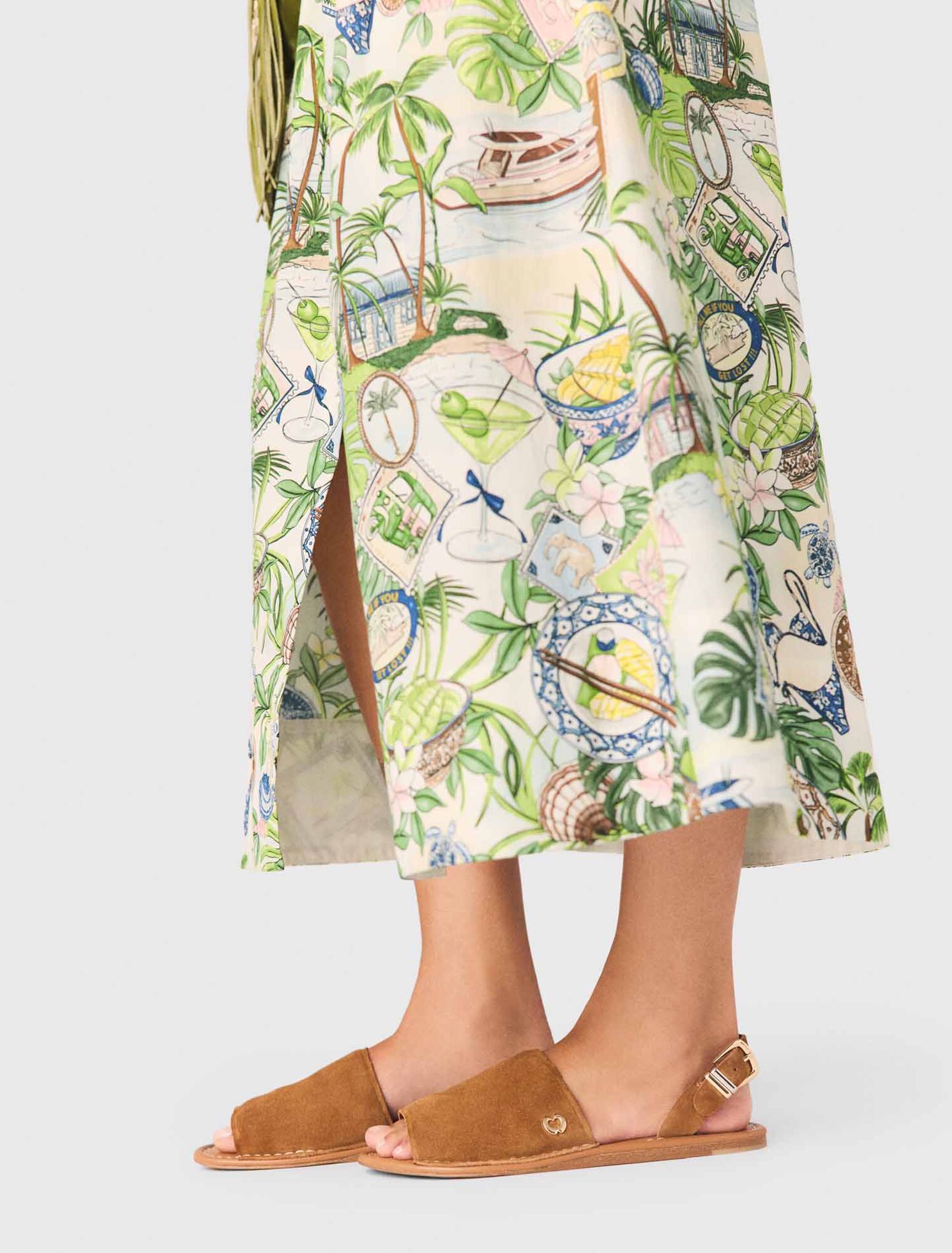 Sandales plates en cuir &agrave; boucles