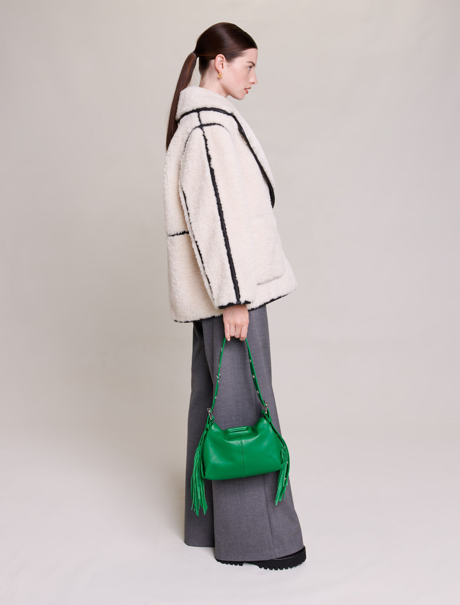 Manteau court en fausse fourrure