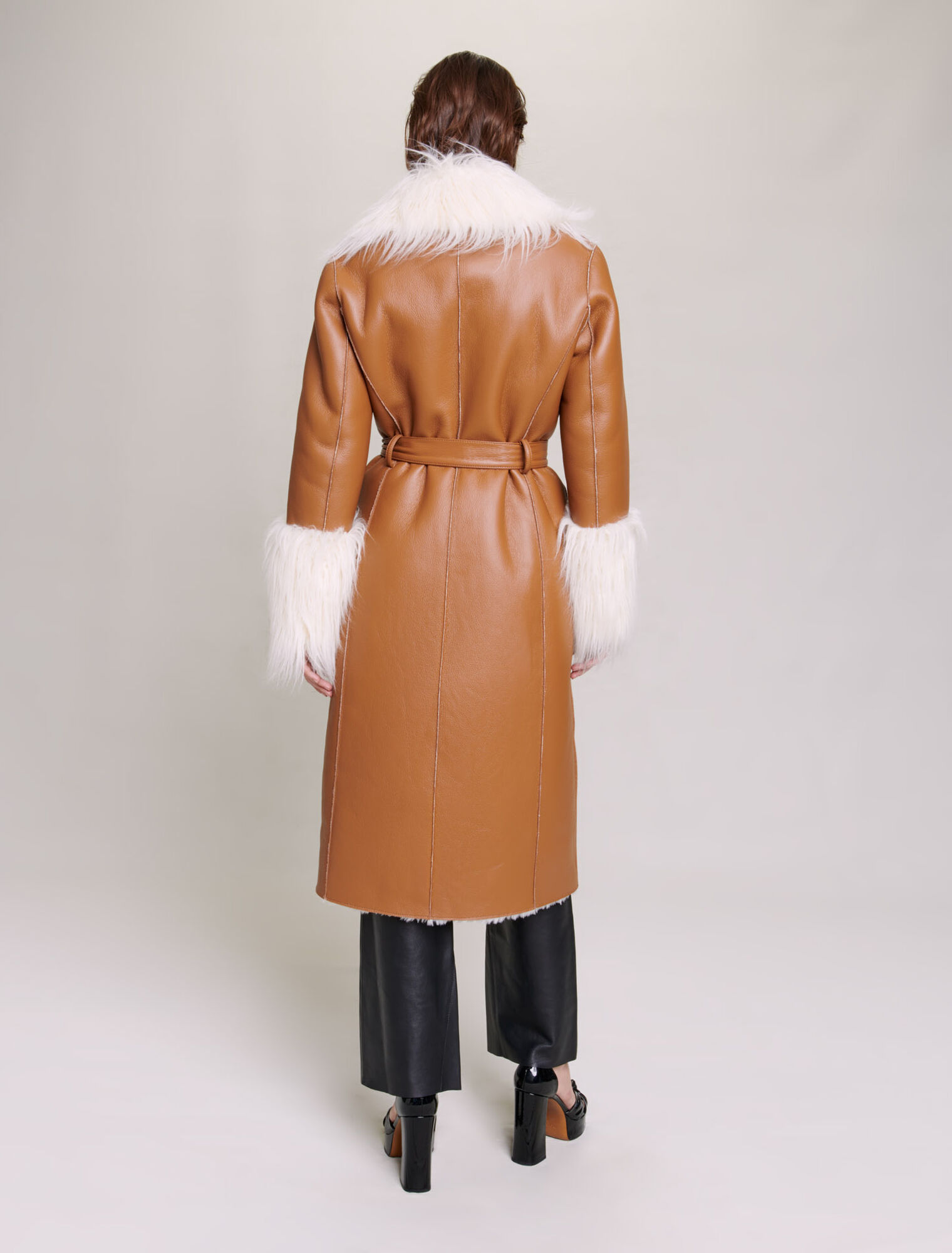 Manteau long fausse fourrure