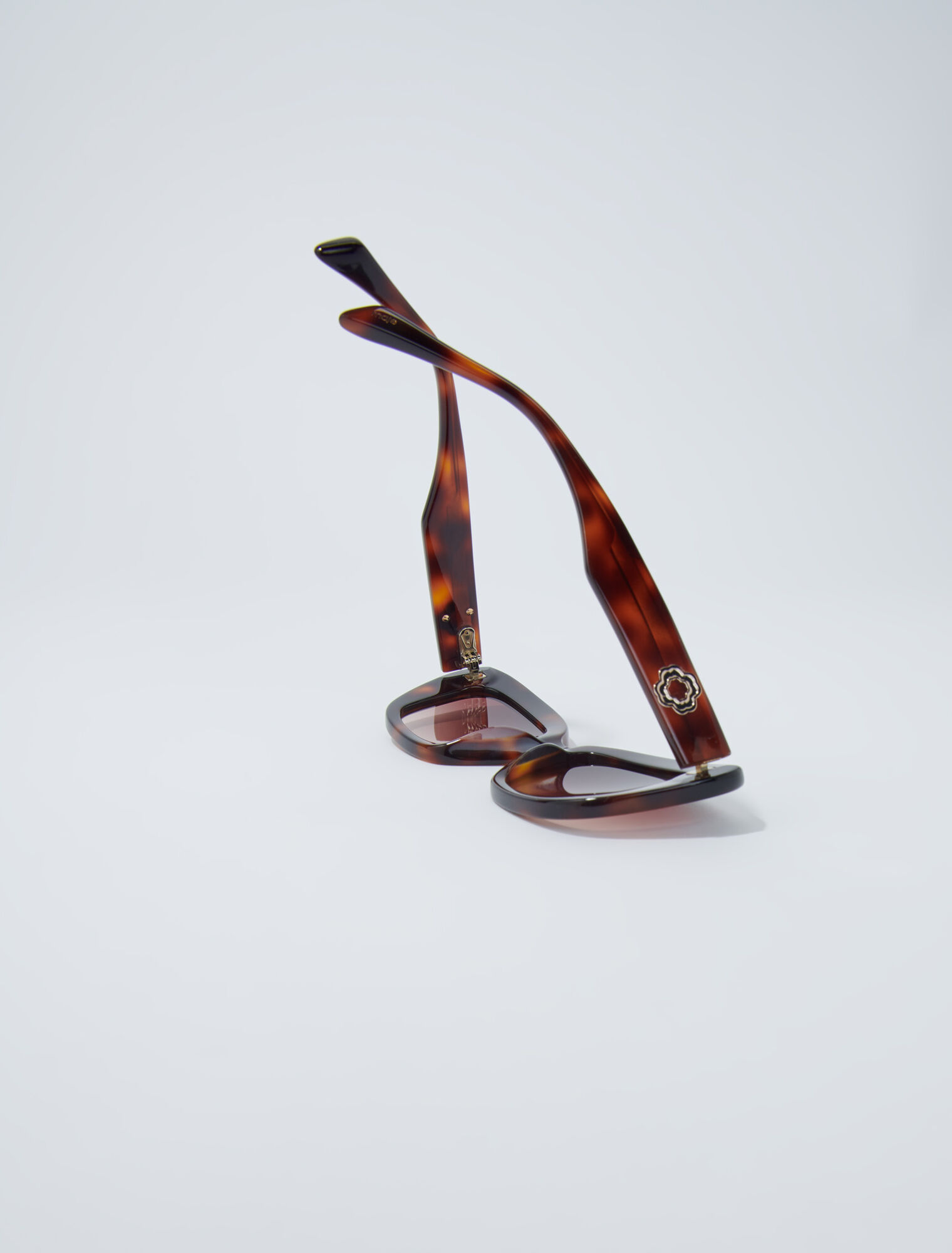 Lunettes fines cat eye en acétate