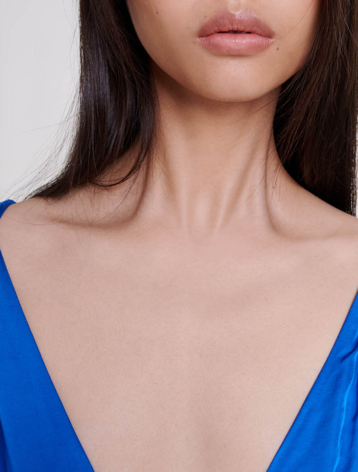Robe satinée ajourée