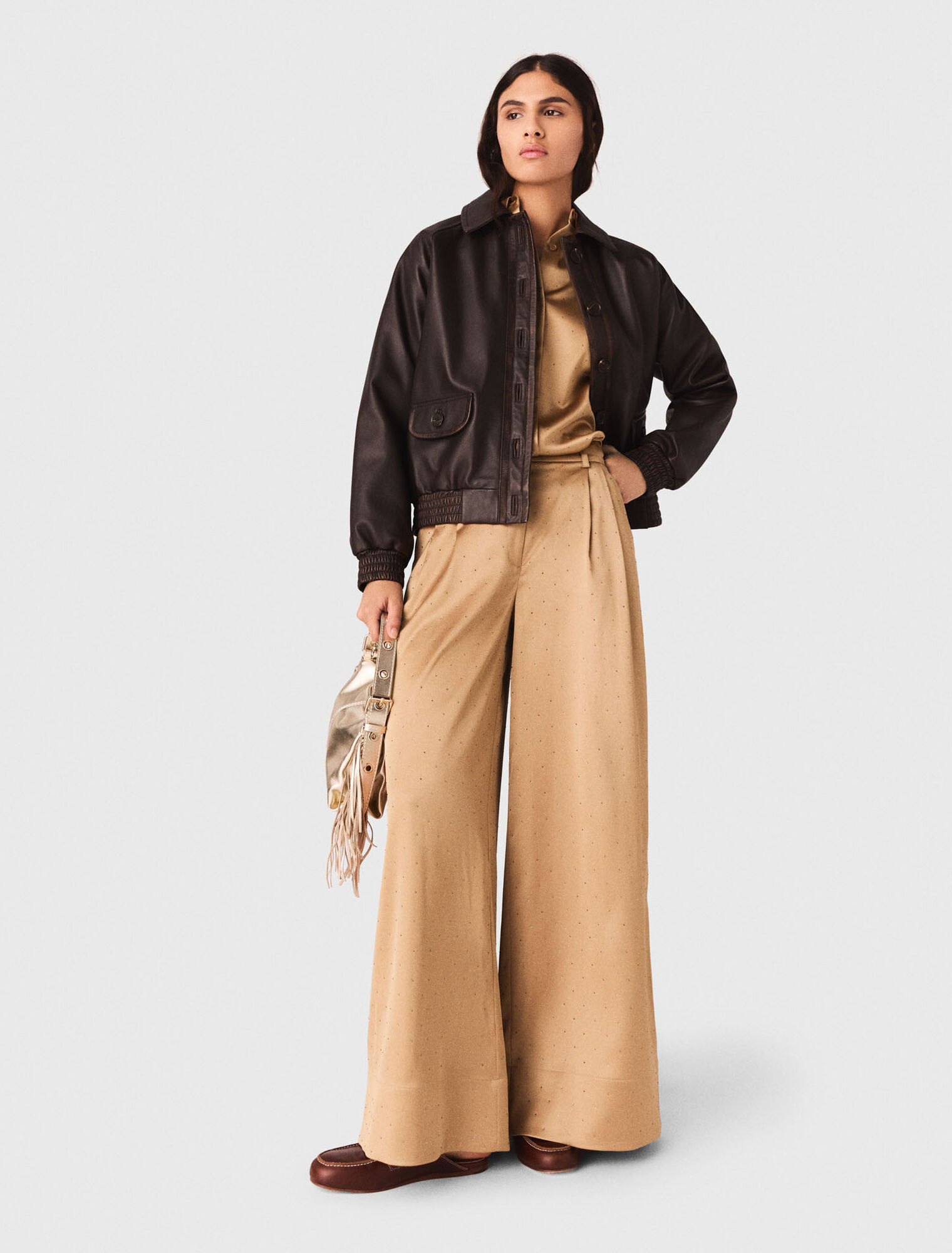 Pantalon en satin strass&eacute;