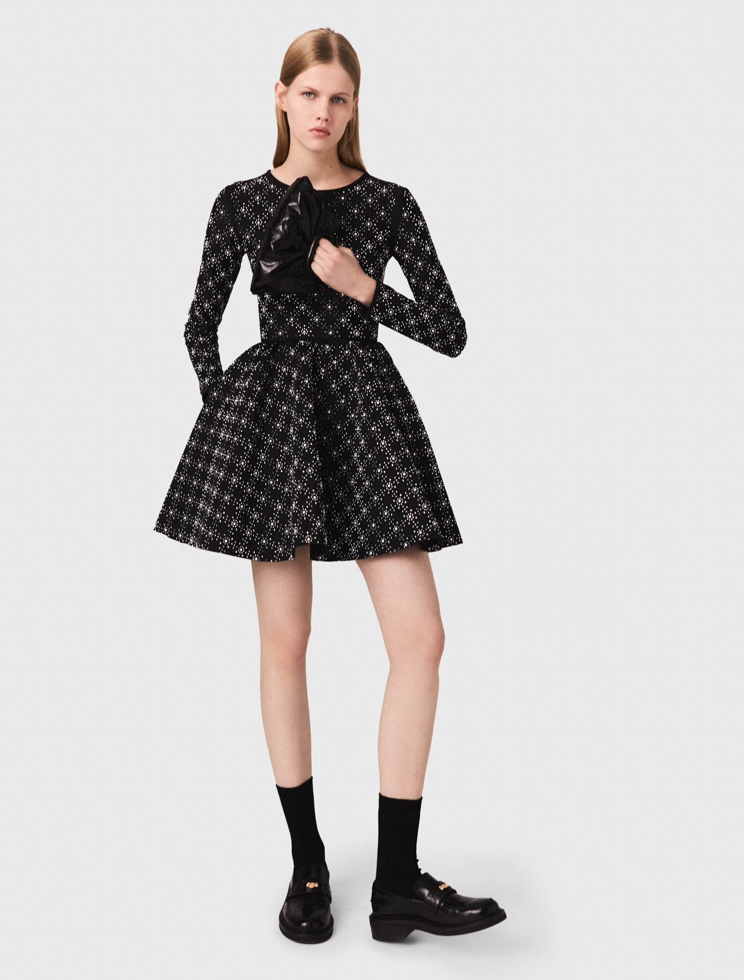 Robe patineuse à perles et strass
