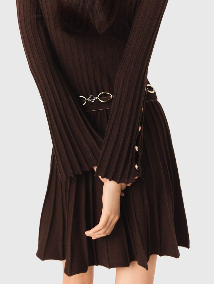 Robe courte patineuse à col montant