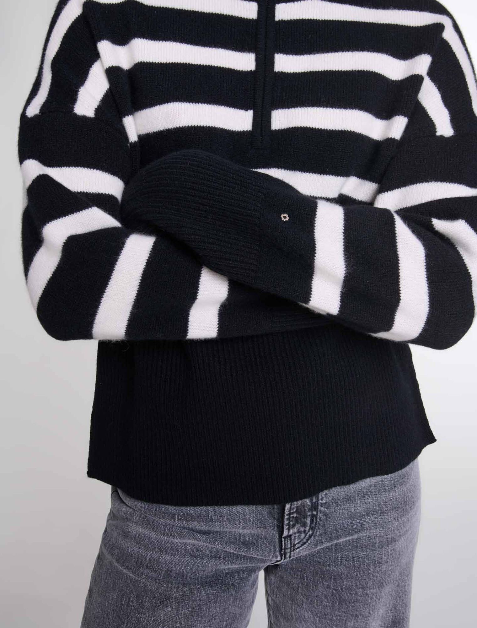 Pull à col montant imprimé rayures