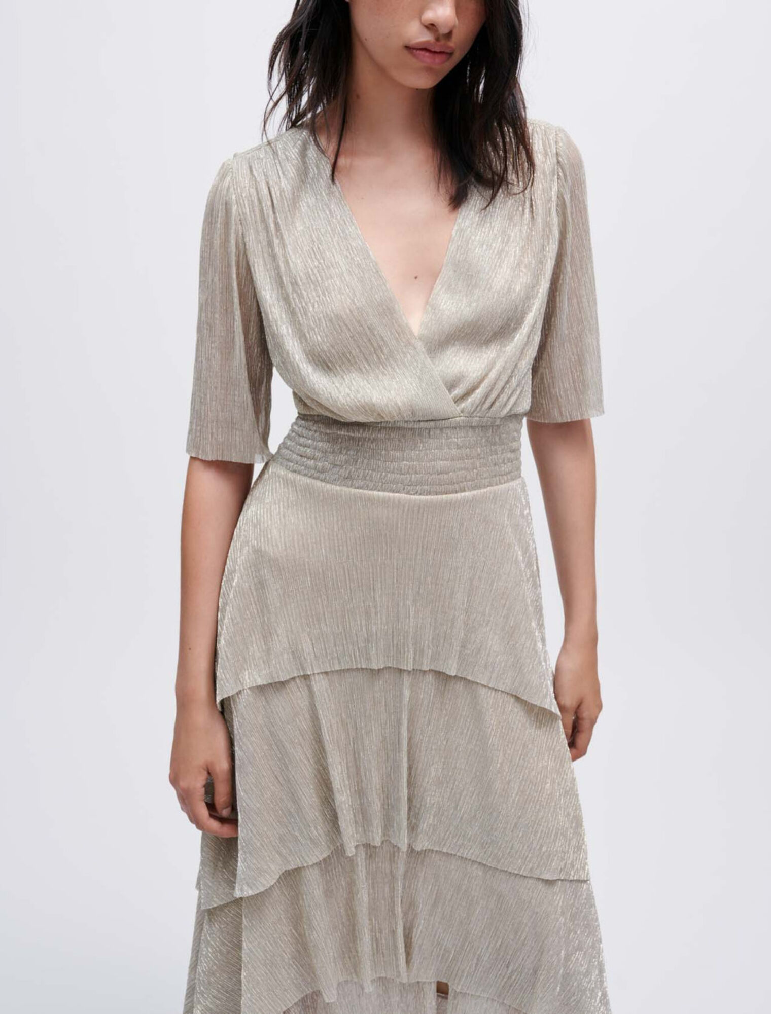 Robe entièrement lamée à volants