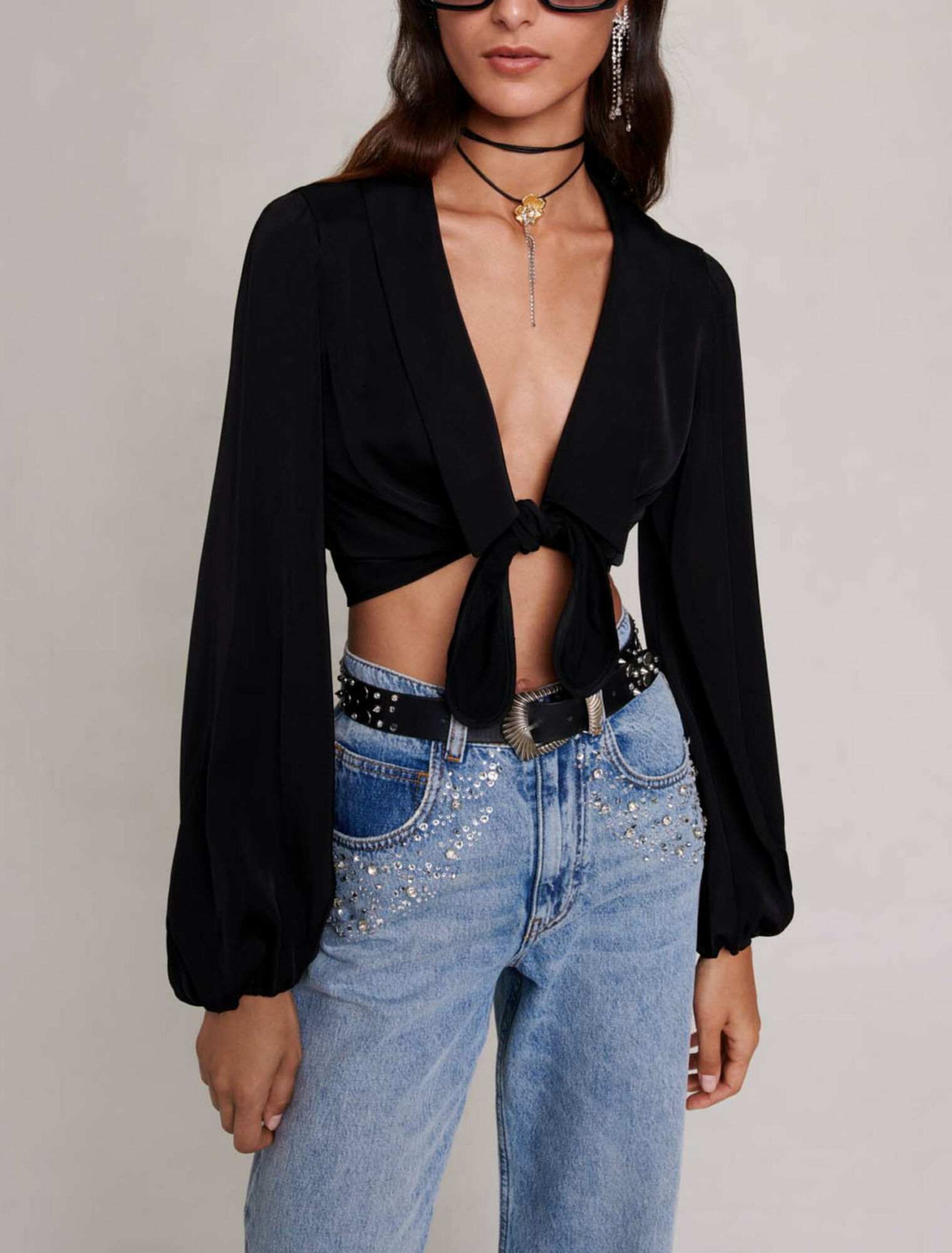 Chemise satinée nouée