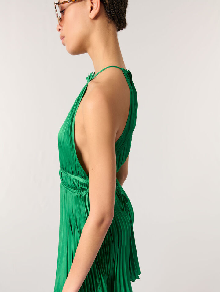 Robe courte plissée dos nu