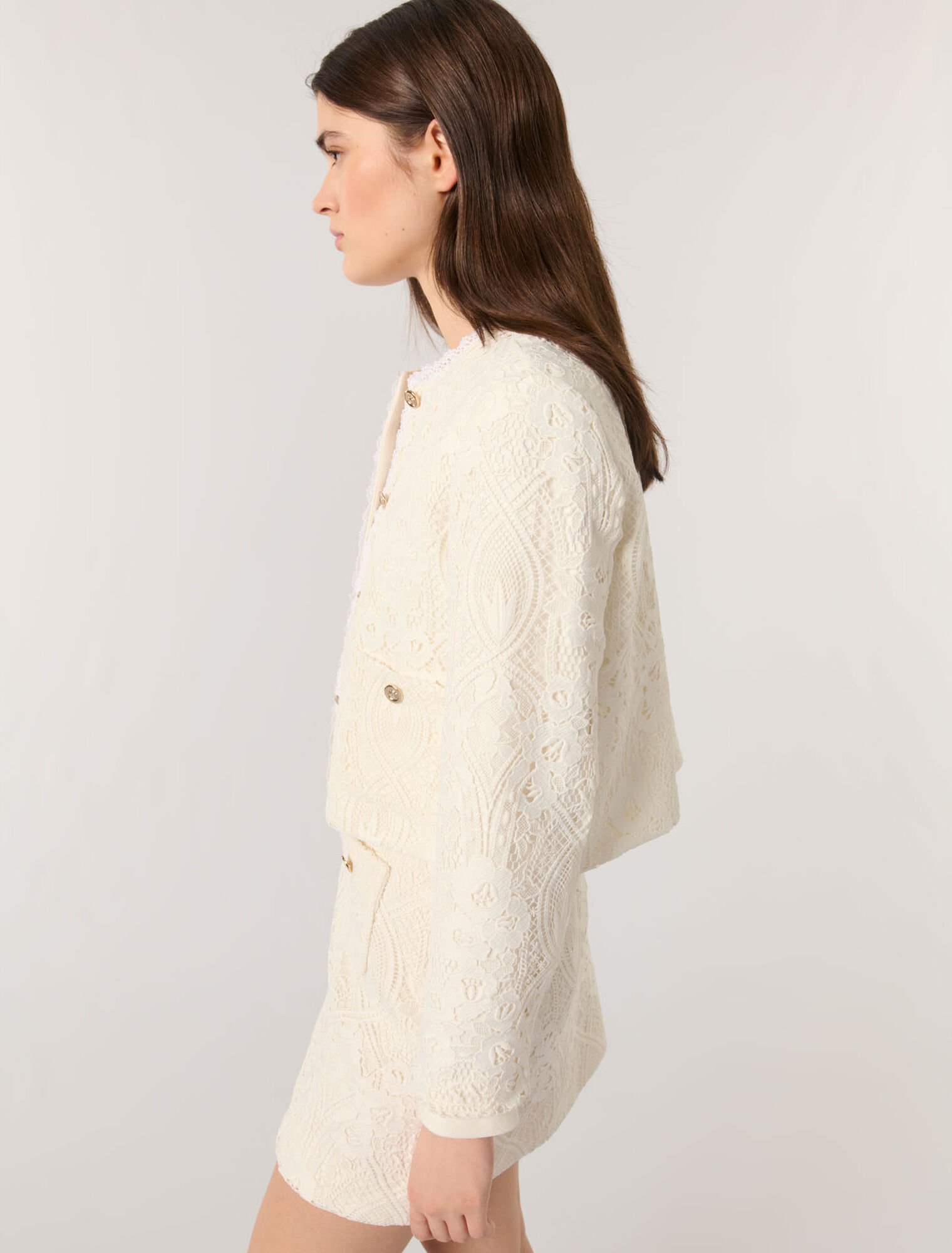 Veste courte en guipure