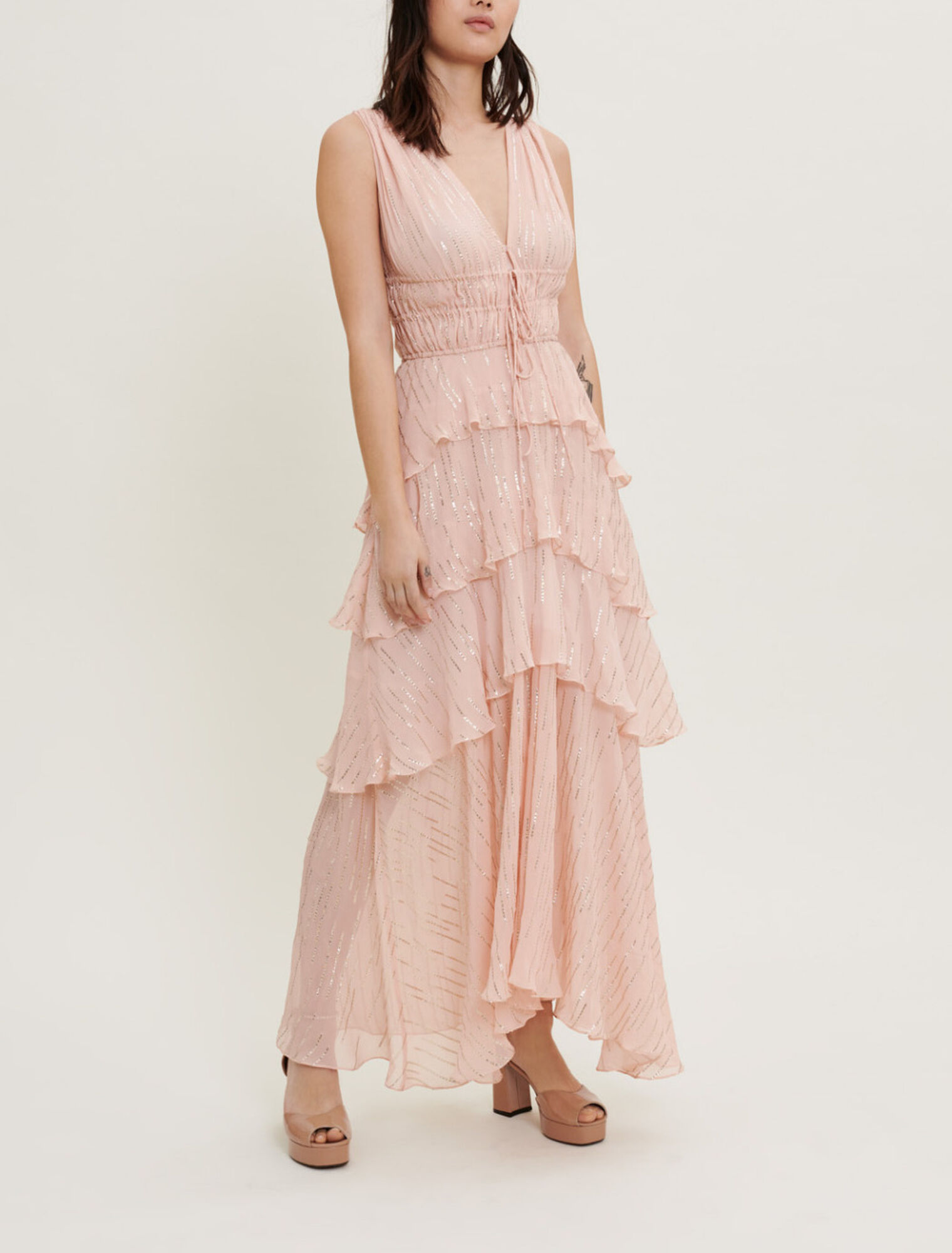 Robe en soie et lamée à volants
