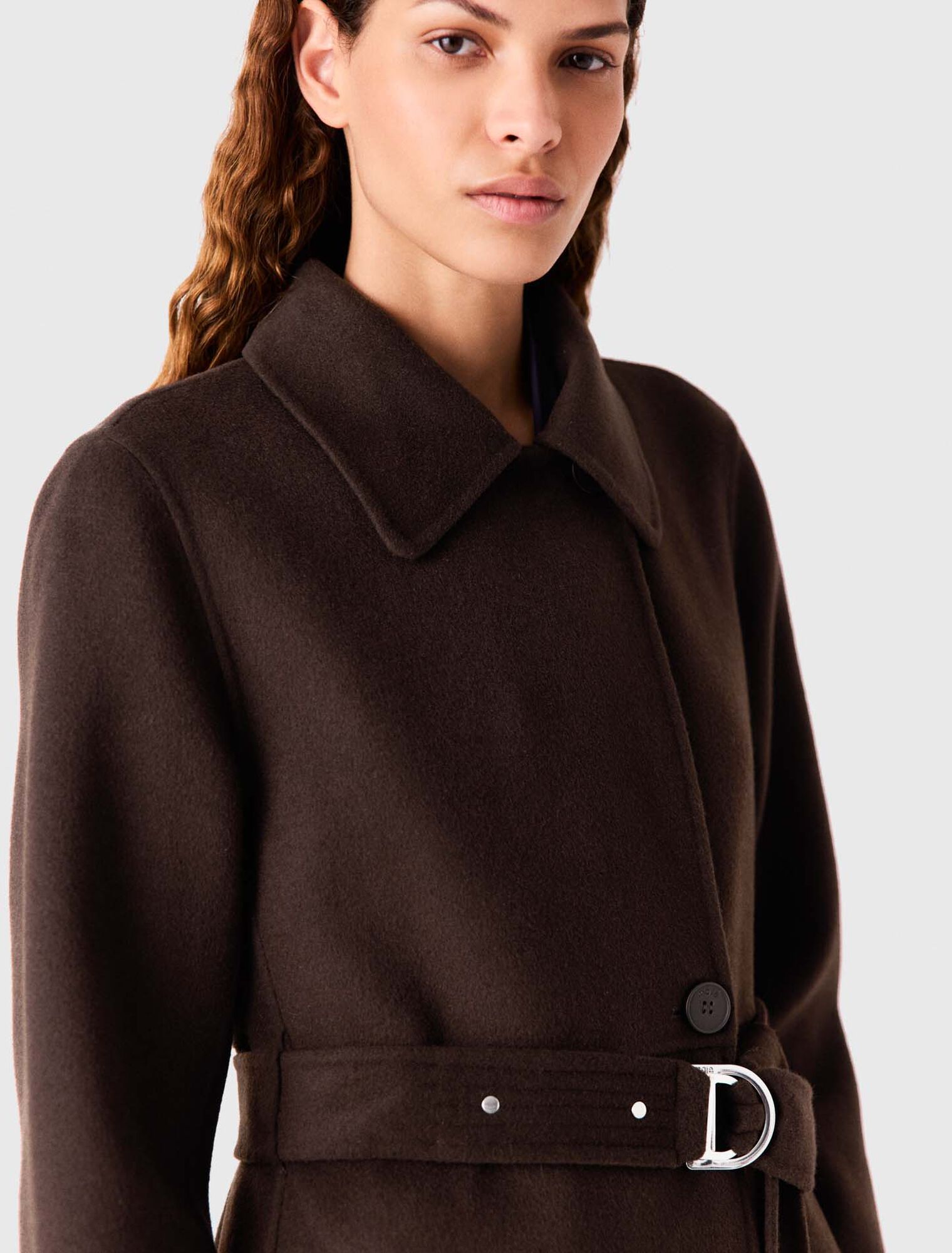Manteau long et col fausse fourrure