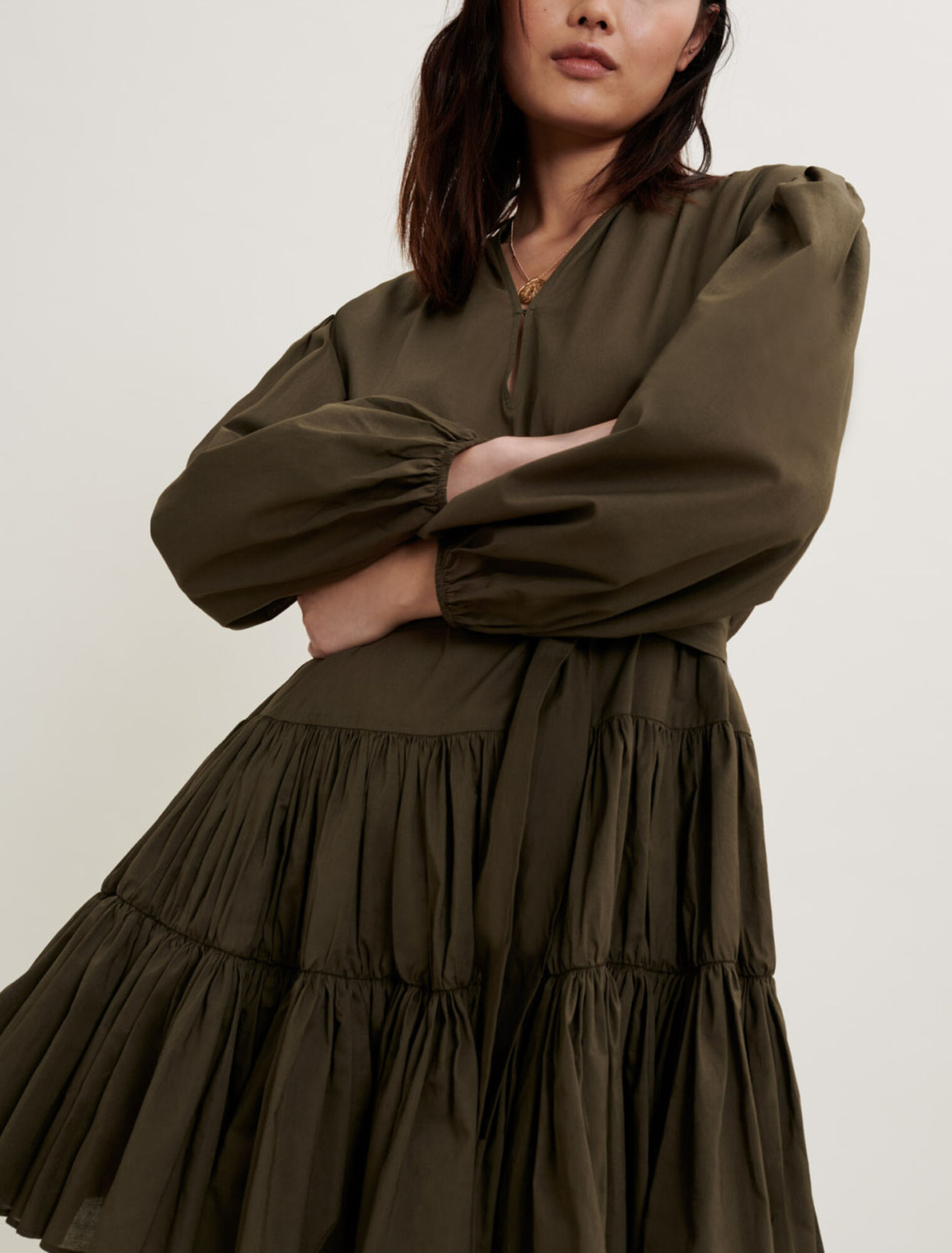 Robe en coton ceinturée
