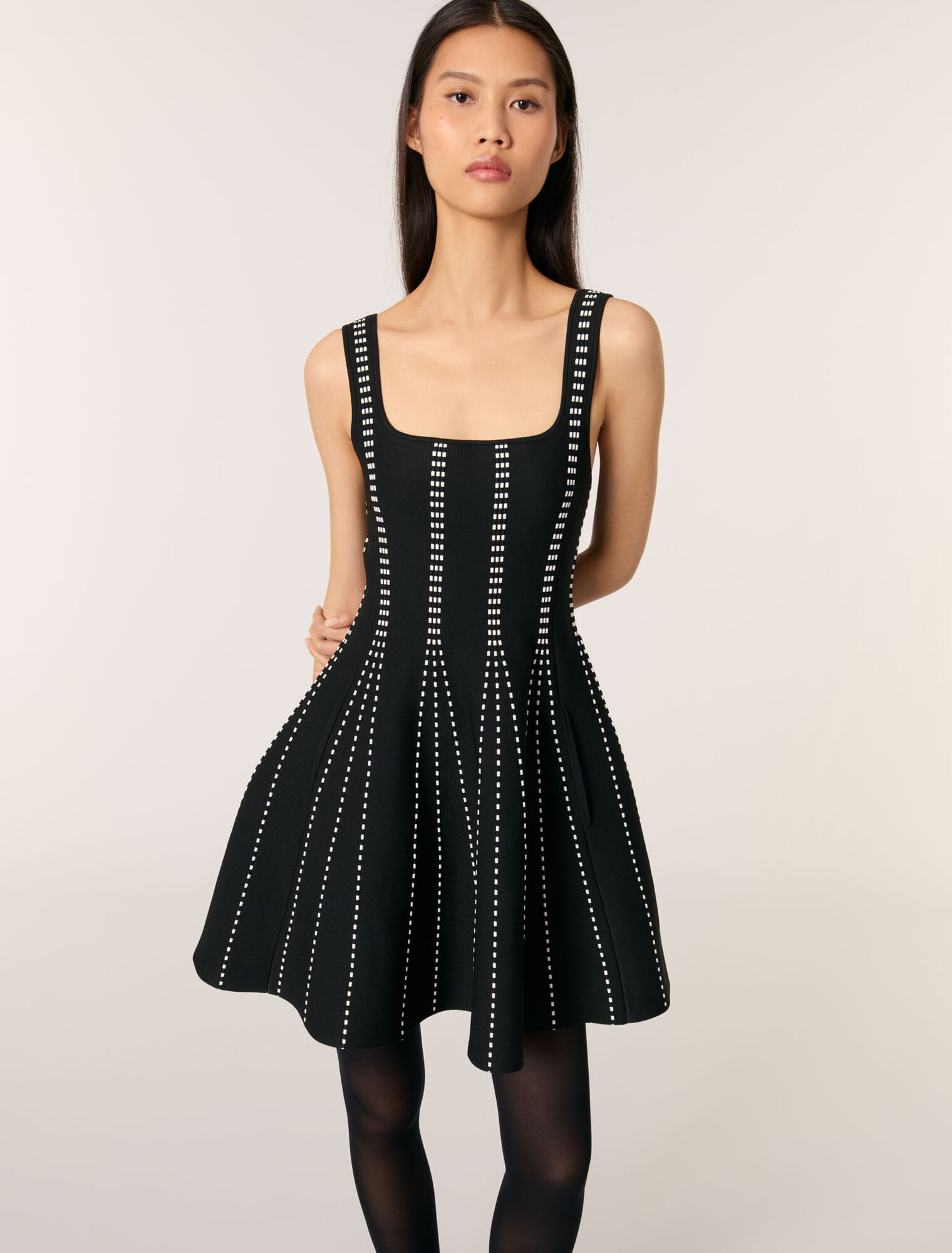 Robe courte en maille jacquard
