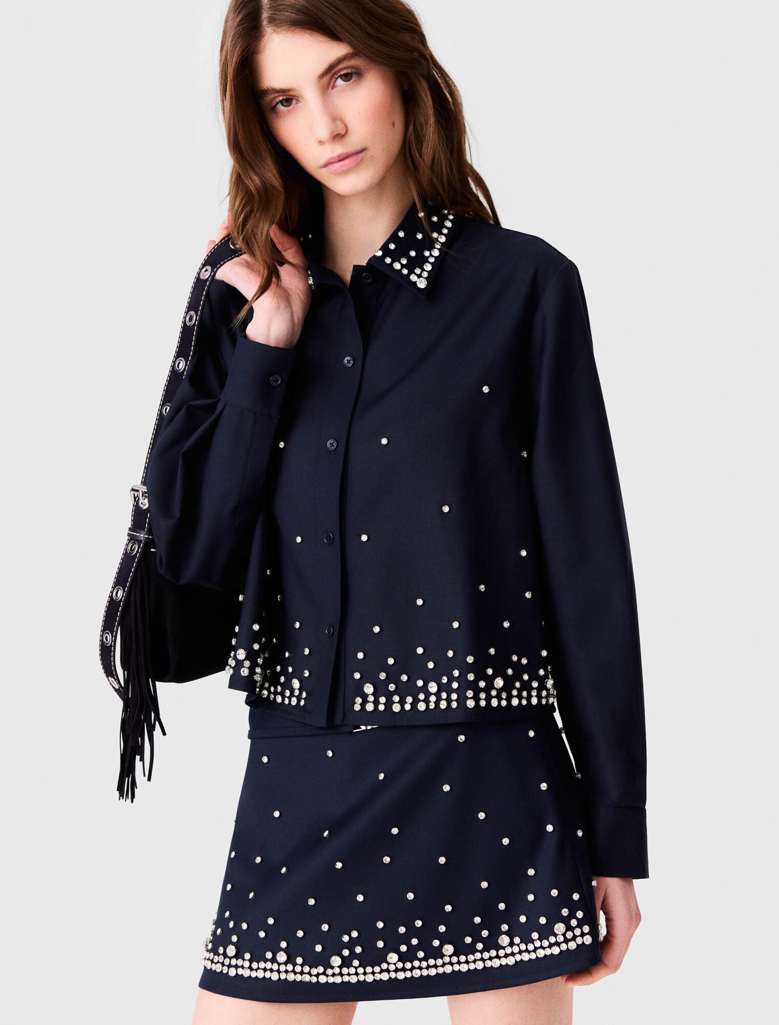 Chemise courte brod&eacute;e de strass