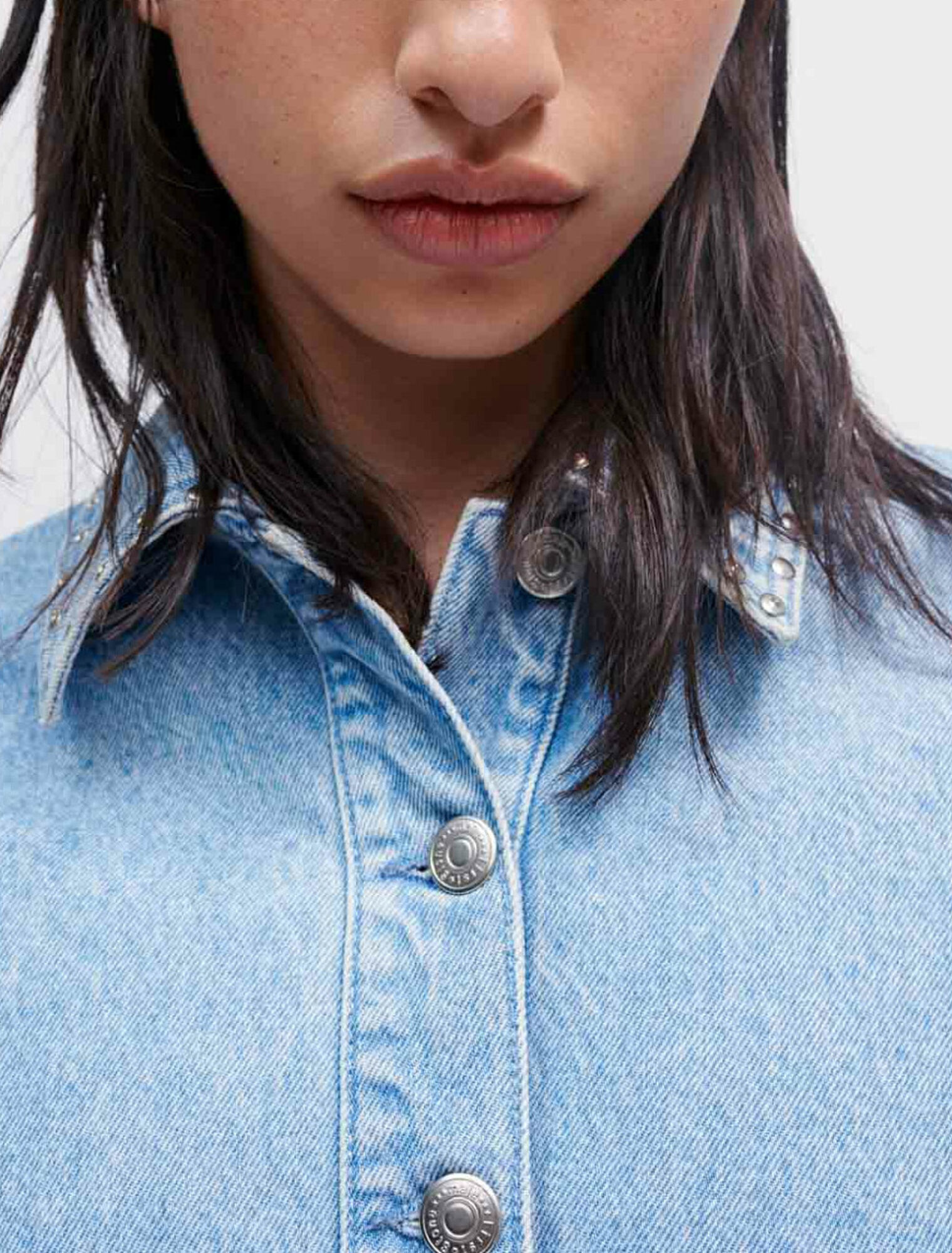 Blouson en jean à studs
