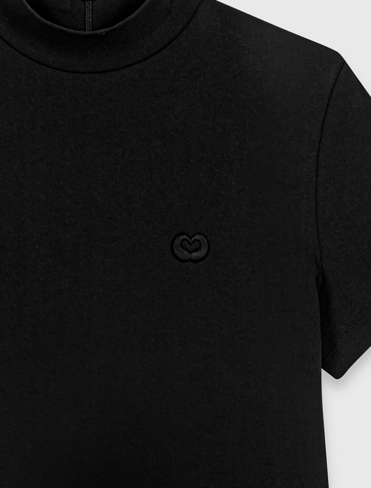 T-shirt avec zip au dos du cou