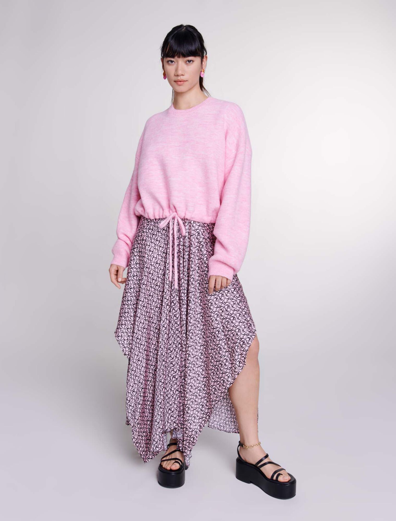 Pull court en maille à cordon