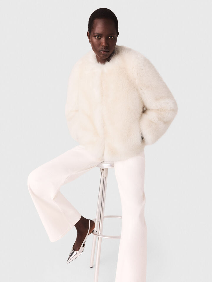 Blouson court en fausse fourrure
