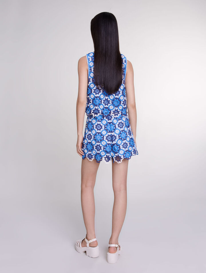 Short tricolore en crochet